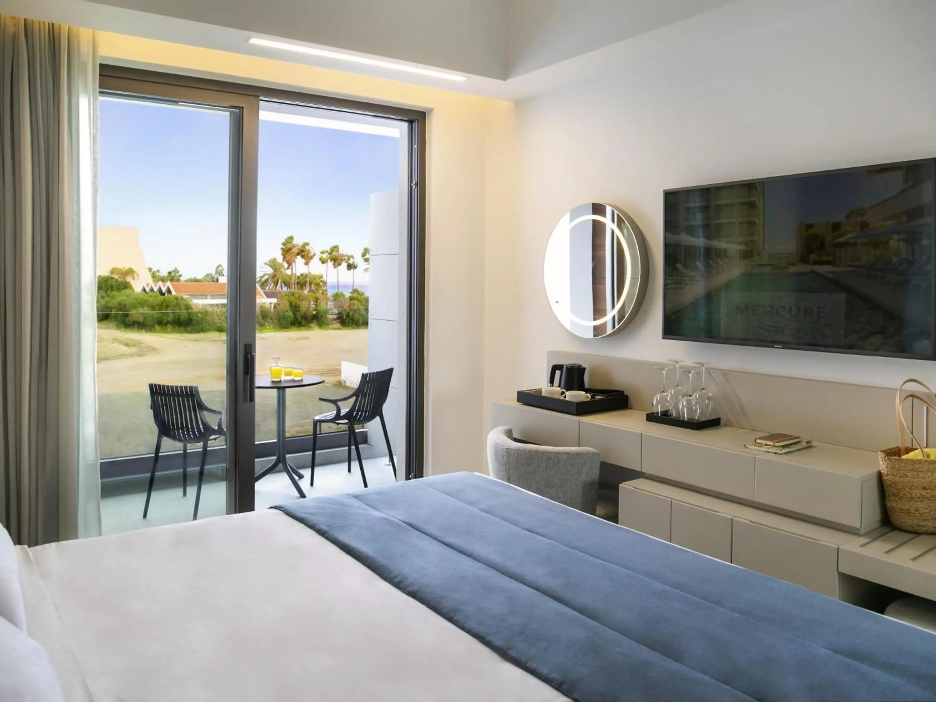 Standard Double Room with Balcony in Mercure Larnaca Beach Resort Standard Double Room with Balcony in Mercure Larnaca Beach Resort