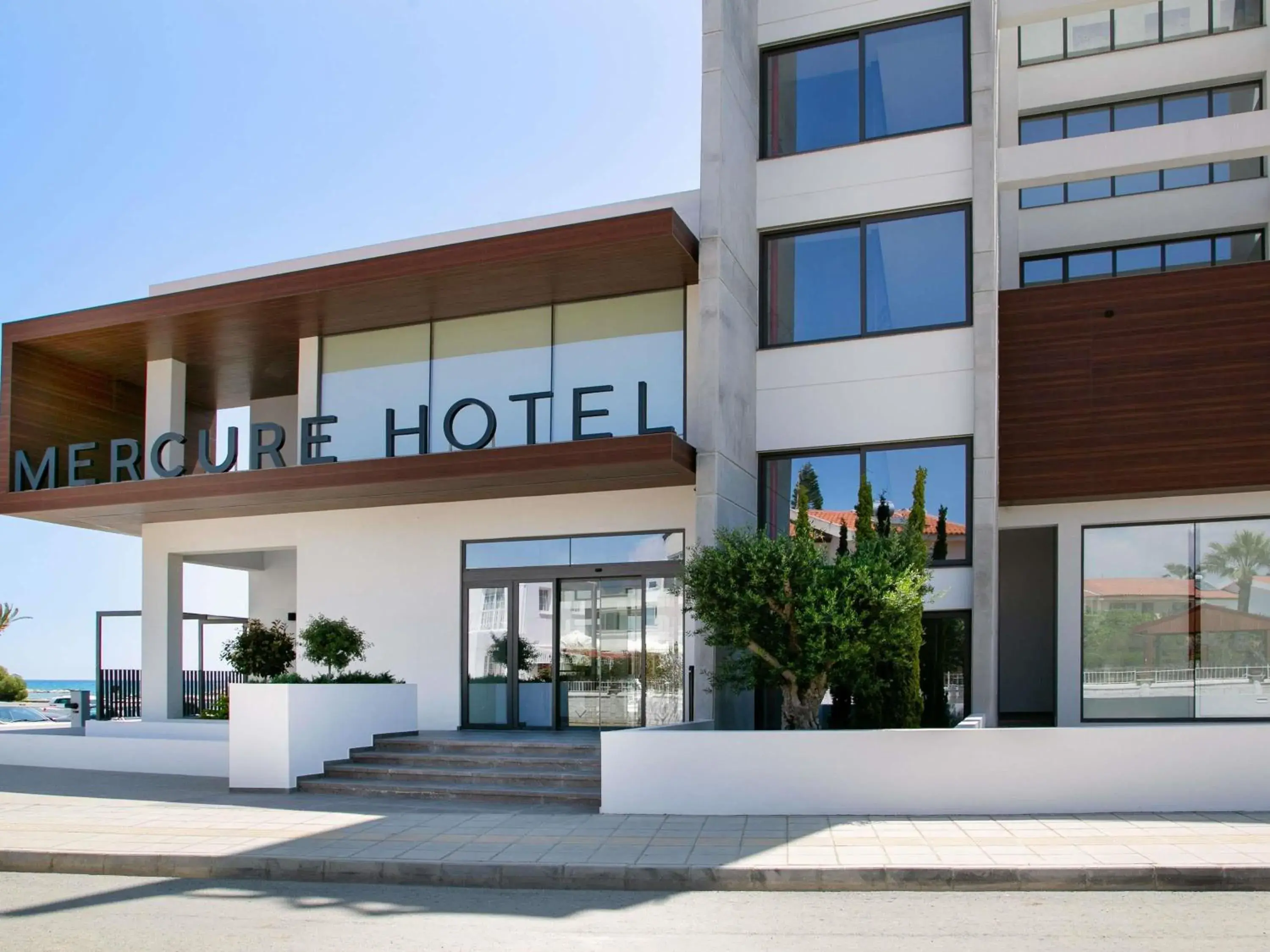 Property building in Mercure Larnaca Beach Resort Property building in Mercure Larnaca Beach Resort