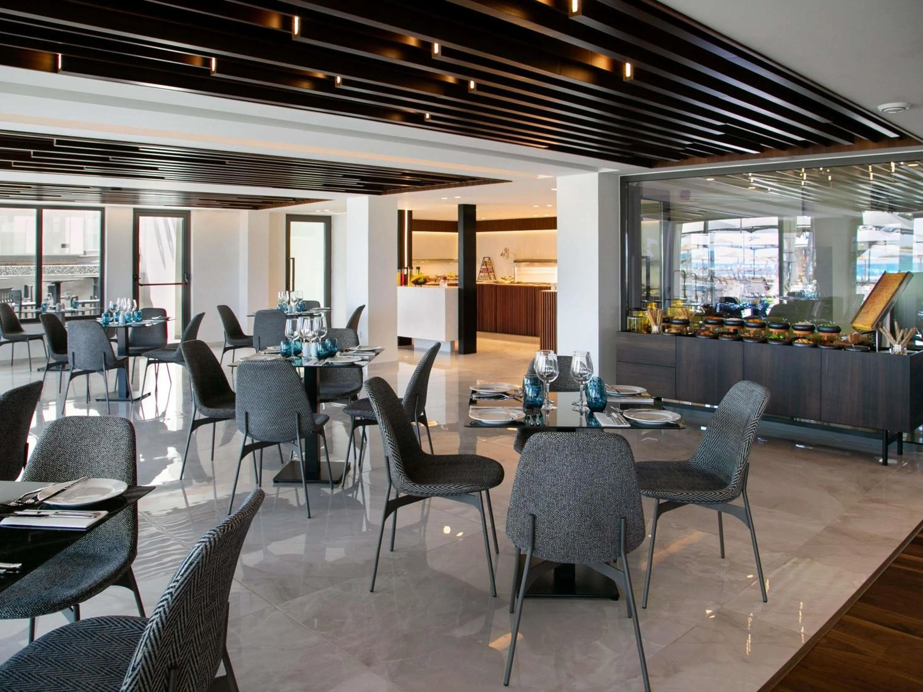 Breakfast in Mercure Larnaca Beach Resort