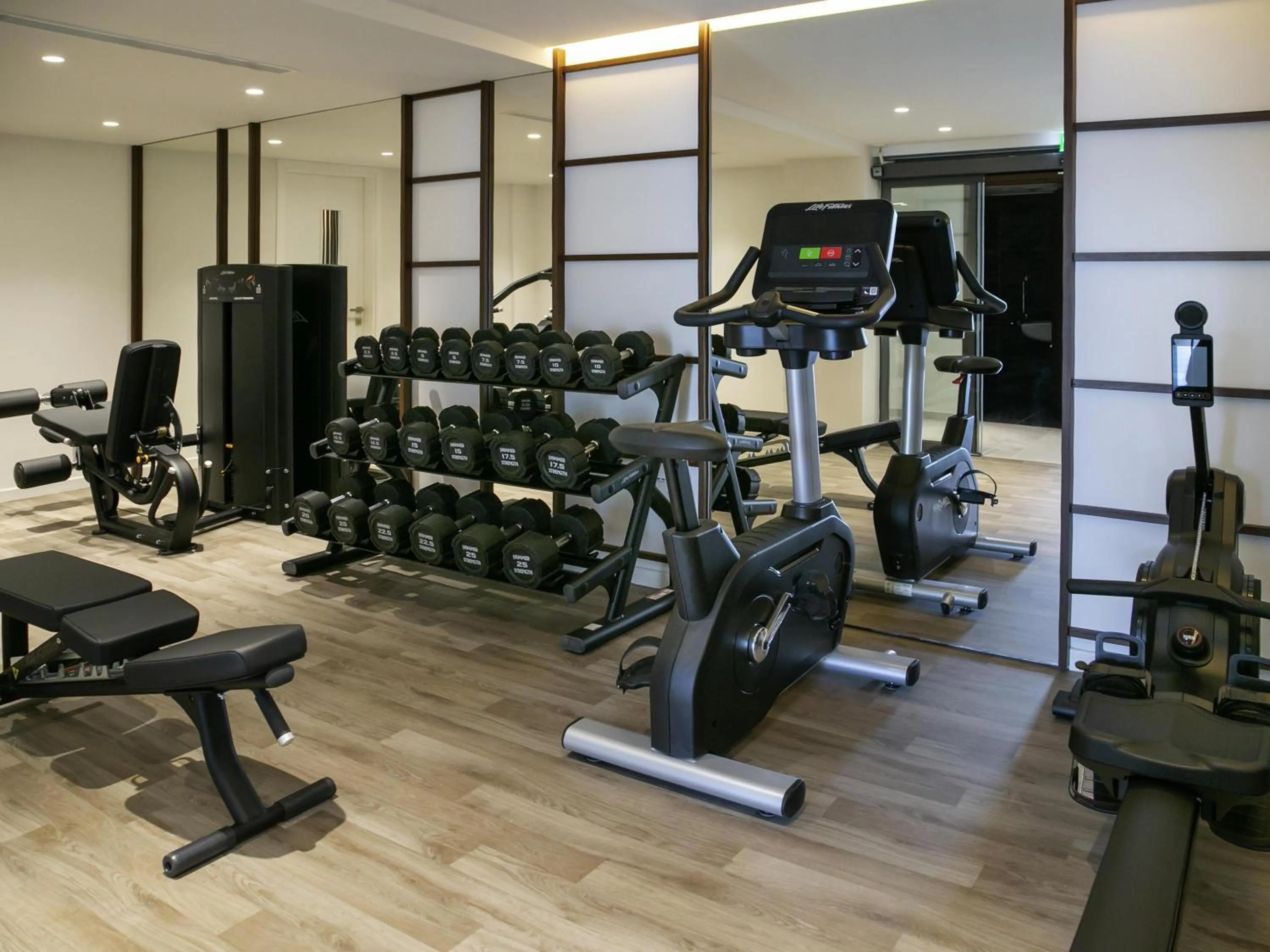 Fitness centre/facilities in Mercure Larnaca Beach Resort
