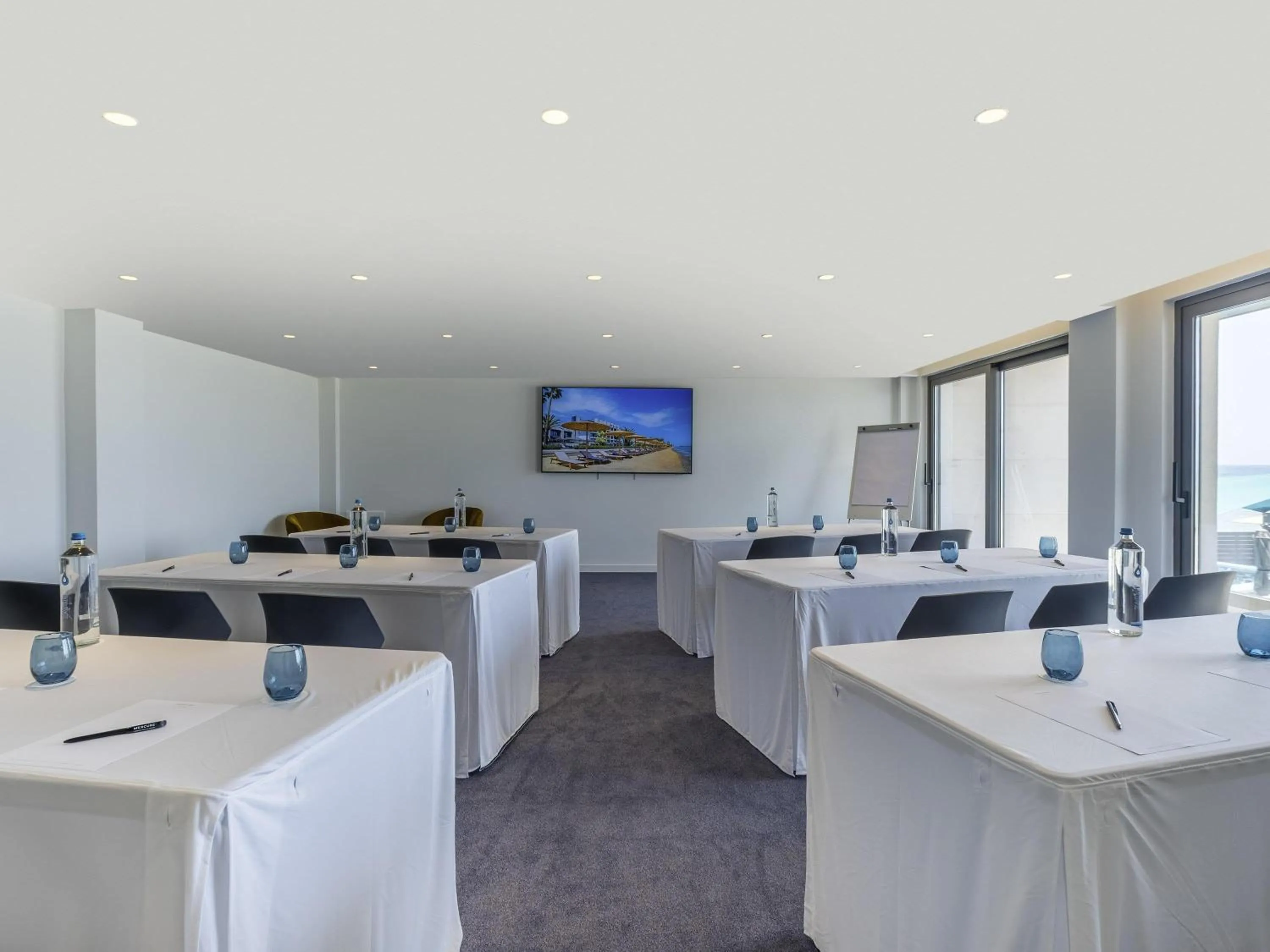 Meeting/conference room in Mercure Larnaca Beach Resort