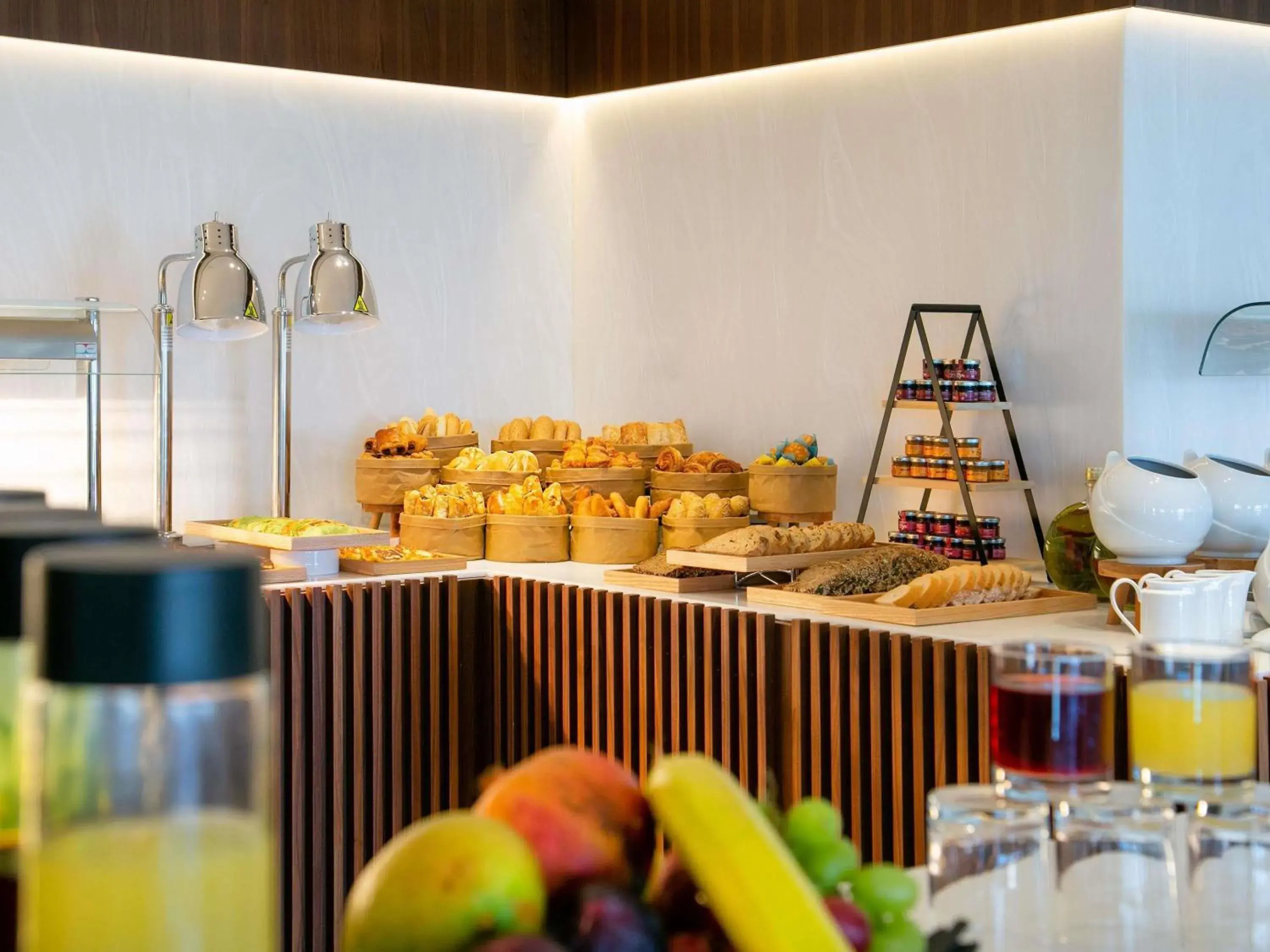 Breakfast in Mercure Larnaca Beach Resort Breakfast in Mercure Larnaca Beach Resort