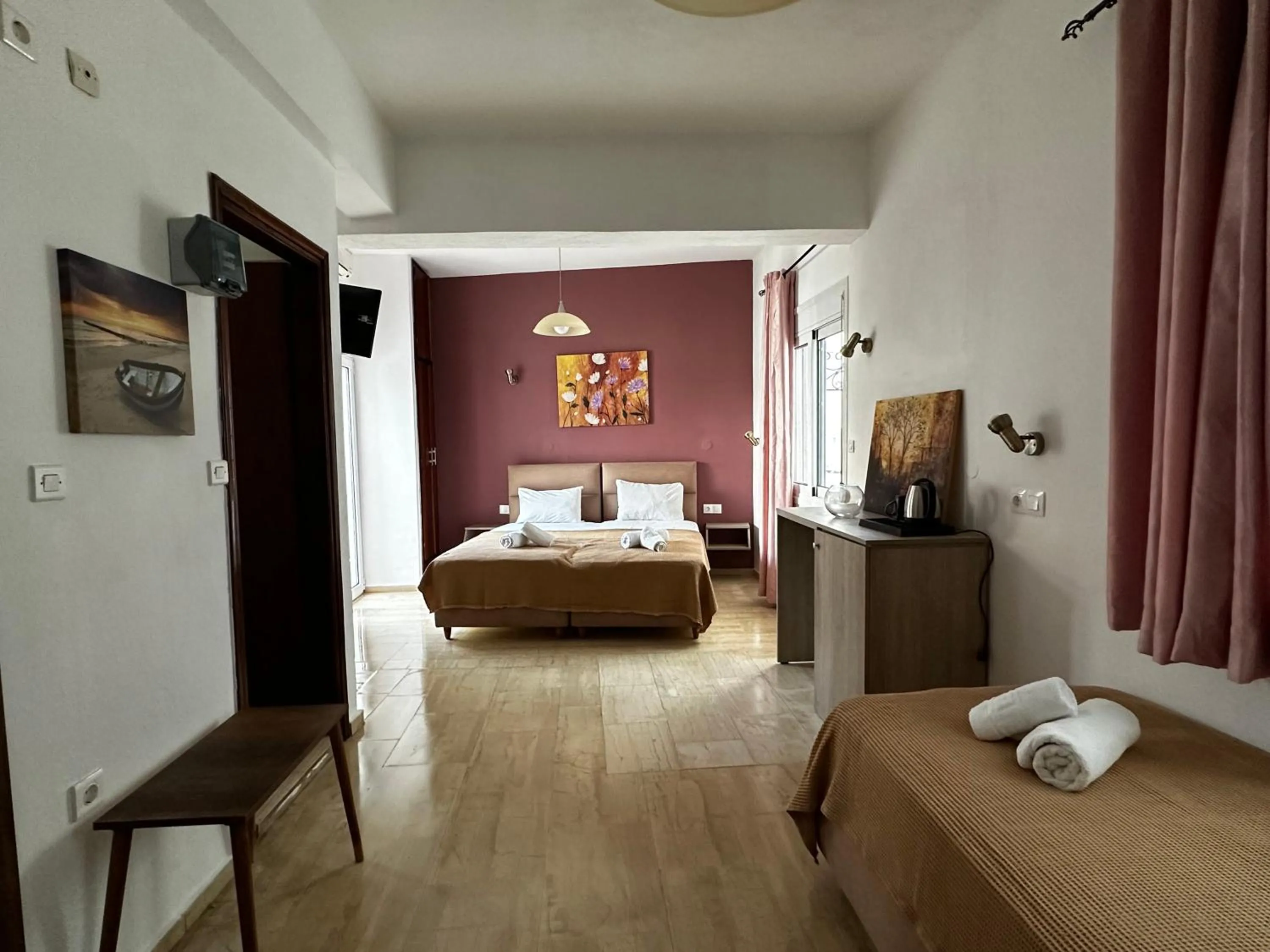 Bed in Skiathos Hills Studios