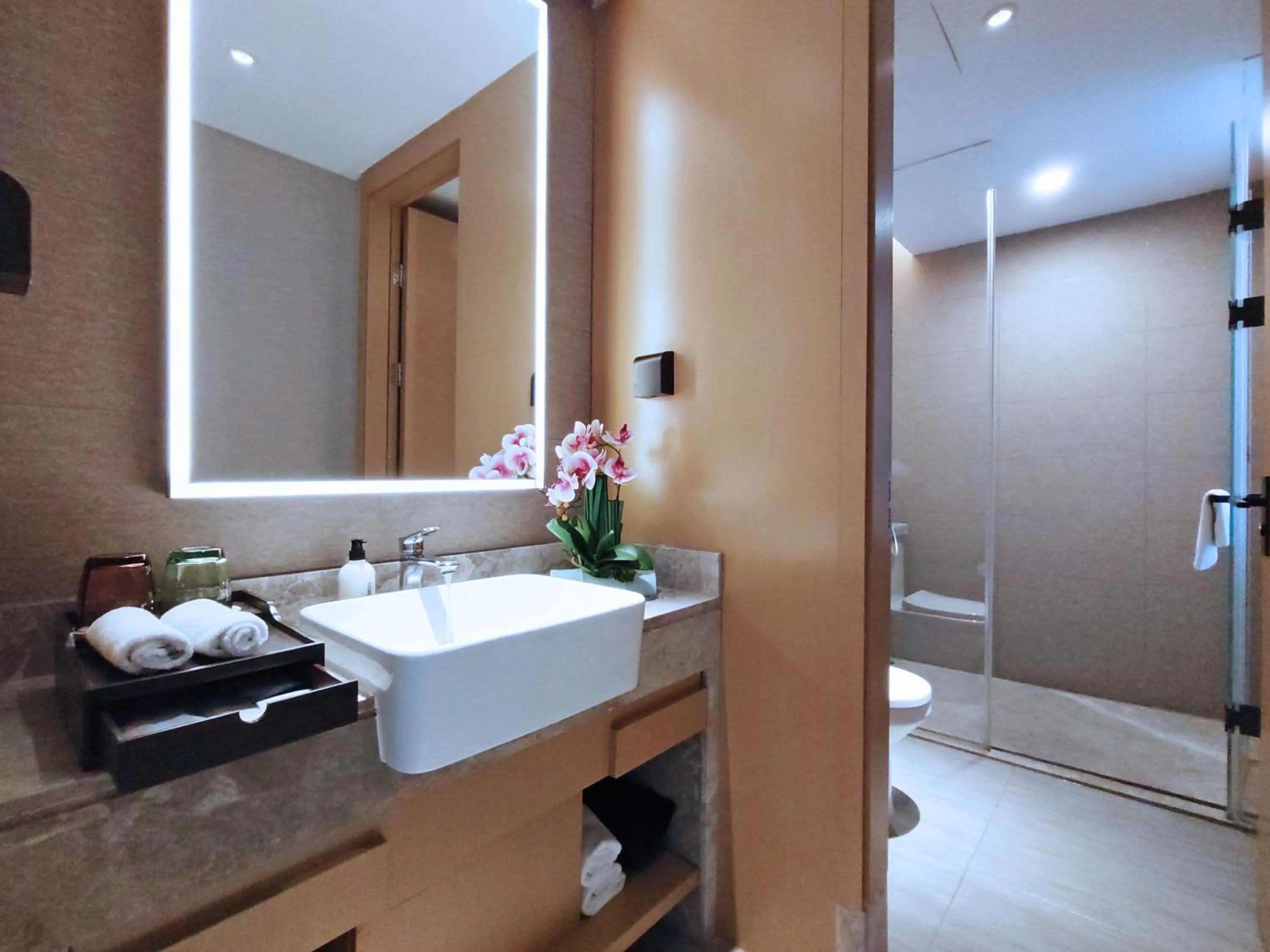 Bathroom in Paco Hotel Guangzhou South Railway Station Panyu Changlong Branch