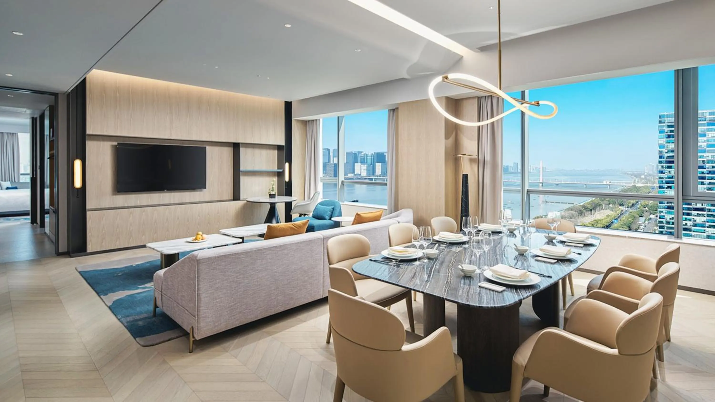 Photo of the whole room in Crowne Plaza Hangzhou Riverside by IHG