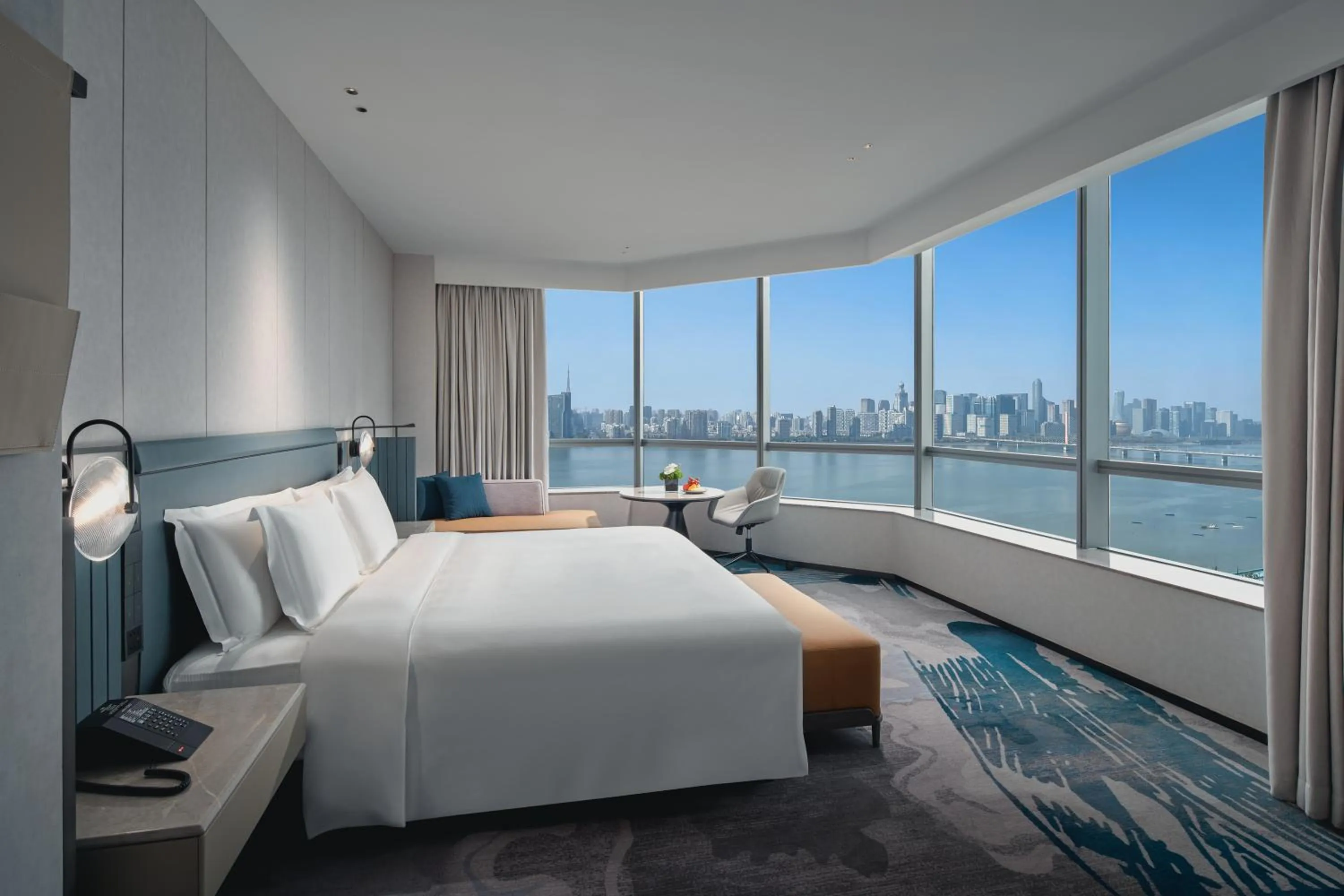 Bedroom, Bed in Crowne Plaza Hangzhou Riverside by IHG