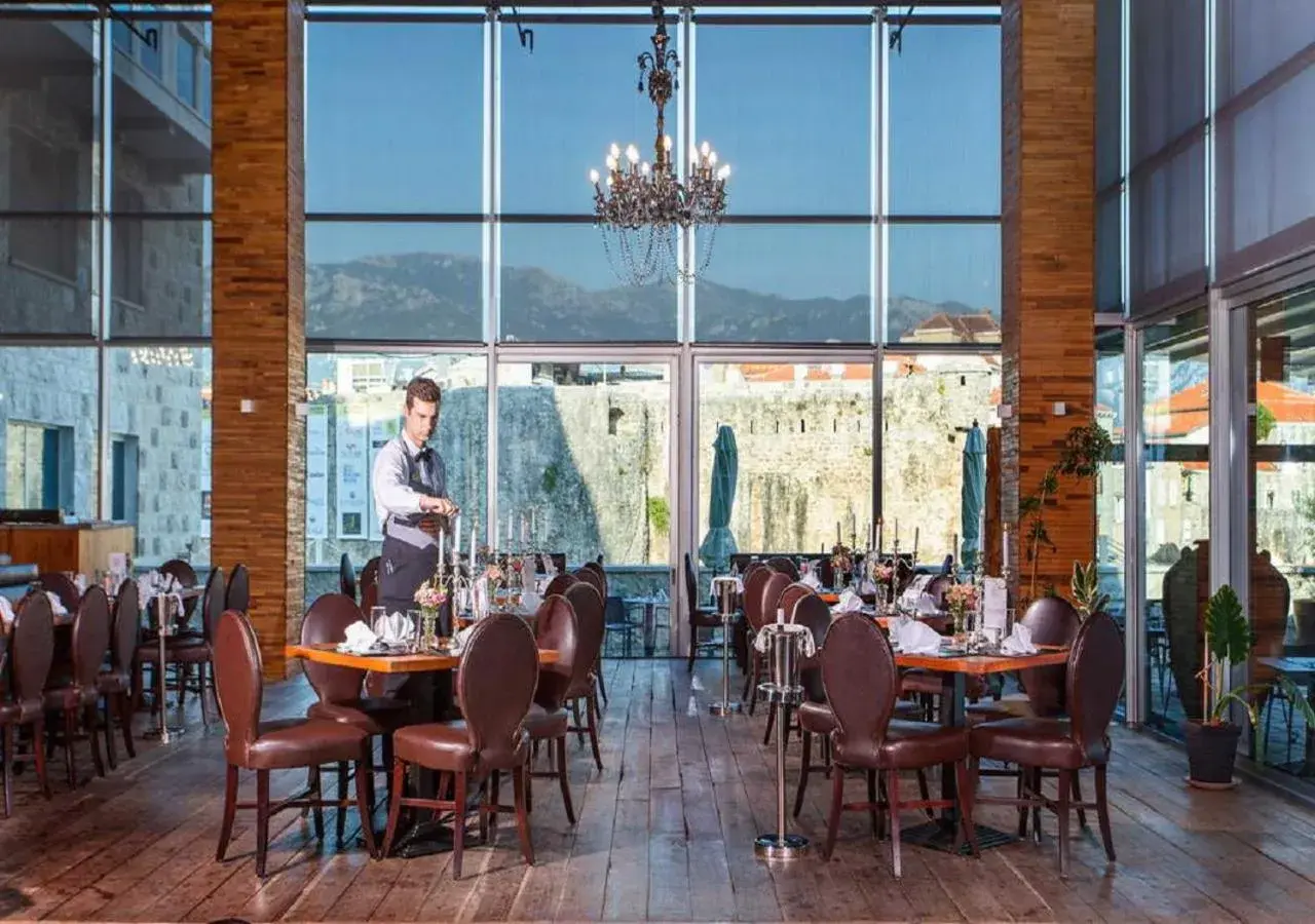 Restaurant/places to eat in Avala Resort & Villas Restaurant/places to eat in Avala Resort & Villas