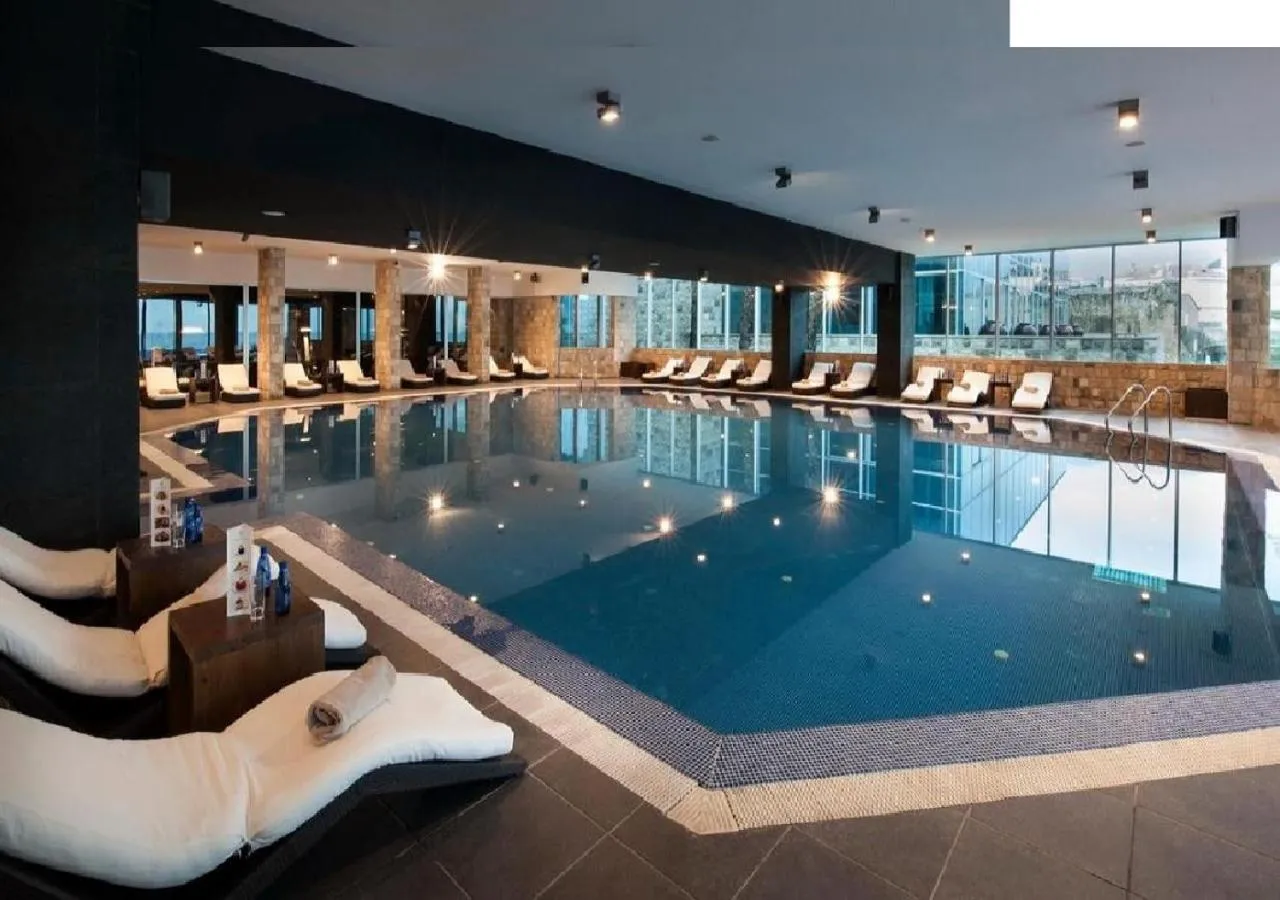 Swimming pool in Avala Resort & Villas