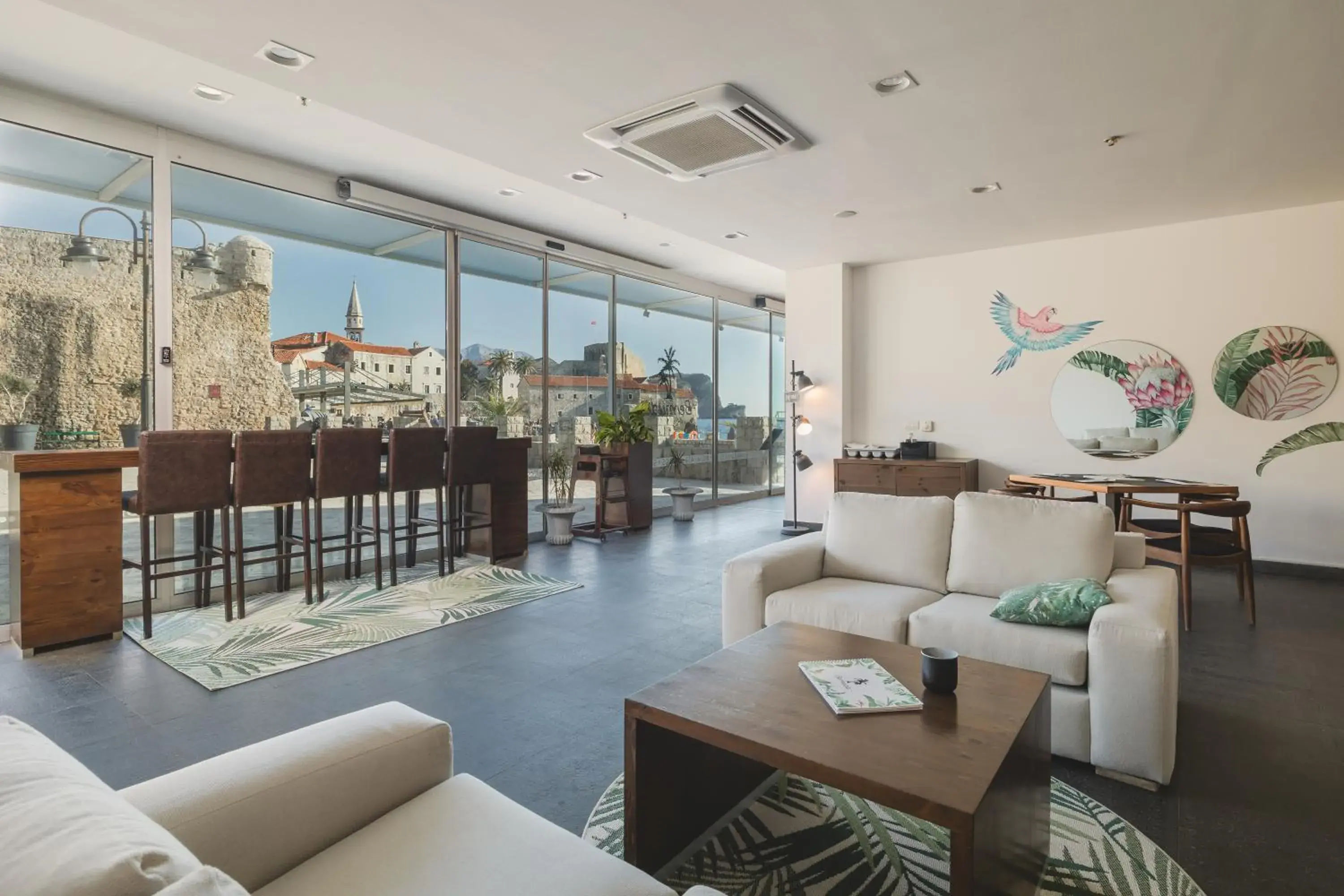 Lounge or bar in Avala Resort & Villas Lounge or bar in Avala Resort & Villas