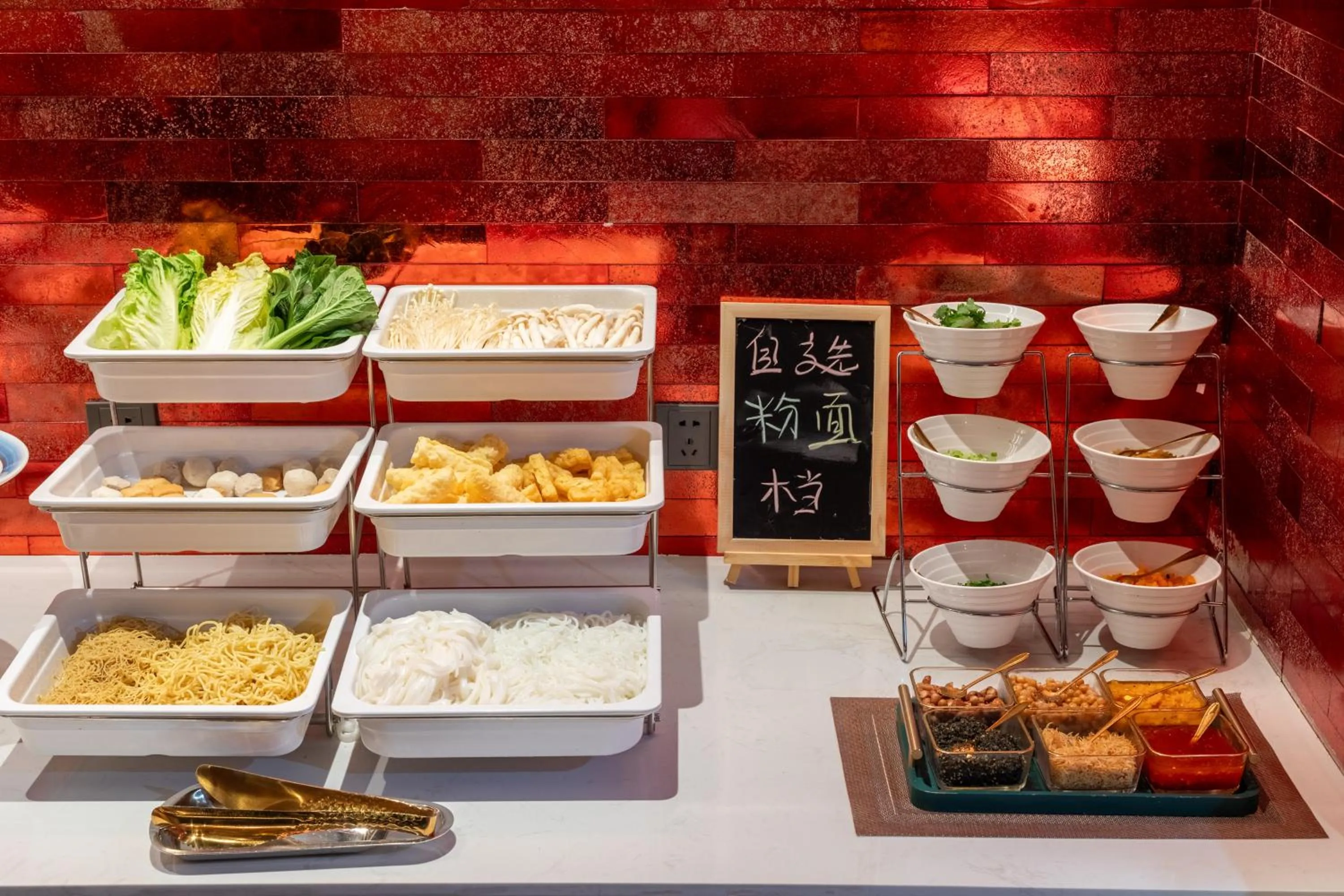 Food and drinks in Echarm PLUS International Hotel Zhujiang New Town Wuyangcun Metro Station Branch- Free Deliver Service to Canton Fair Complex During Canton Fair Period