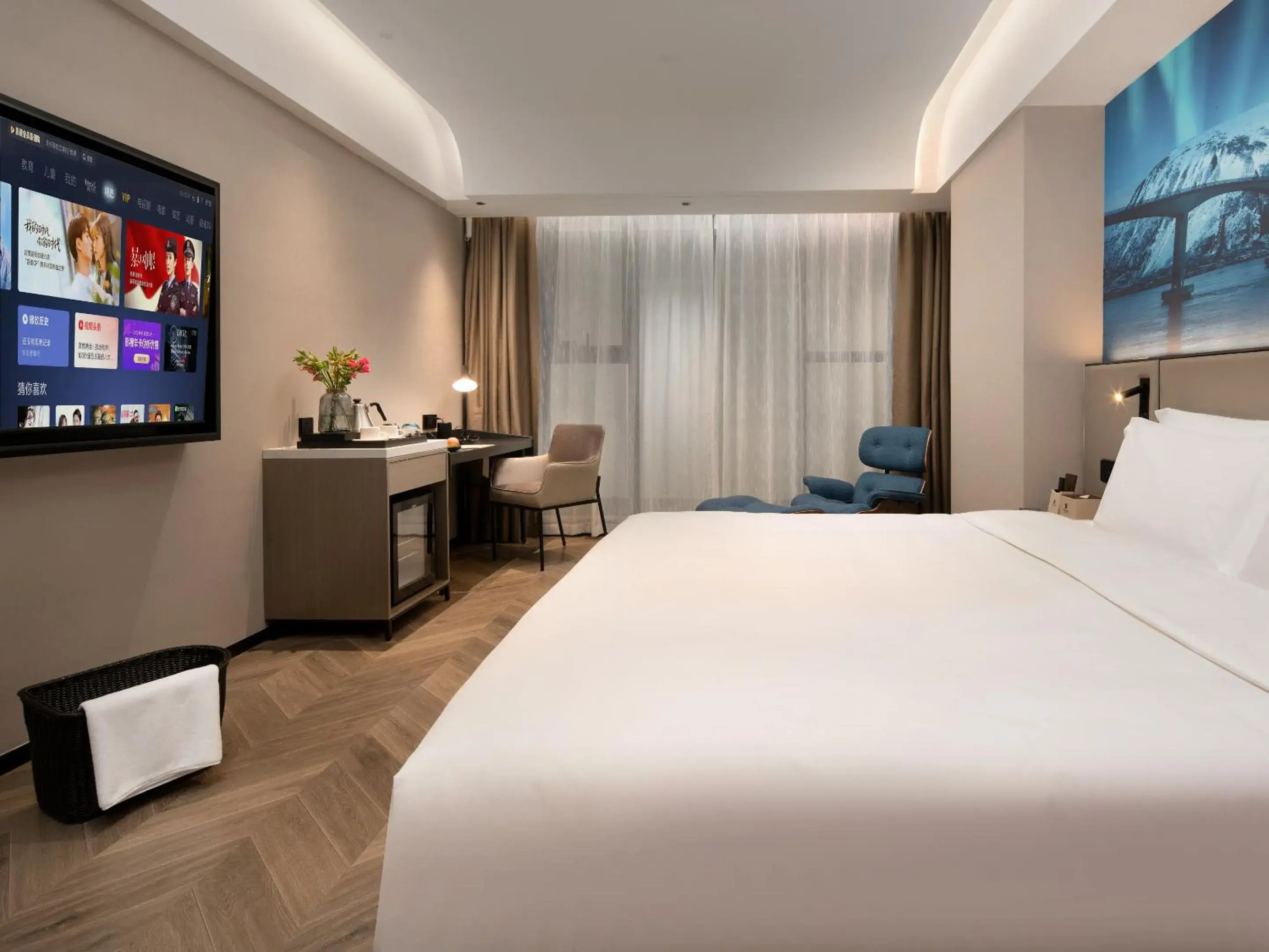 Business King Room in Echarm PLUS International Hotel Zhujiang New Town Wuyangcun Metro Station Business King Room in Echarm PLUS International Hotel Zhujiang New Town Wuyangcun Metro Station