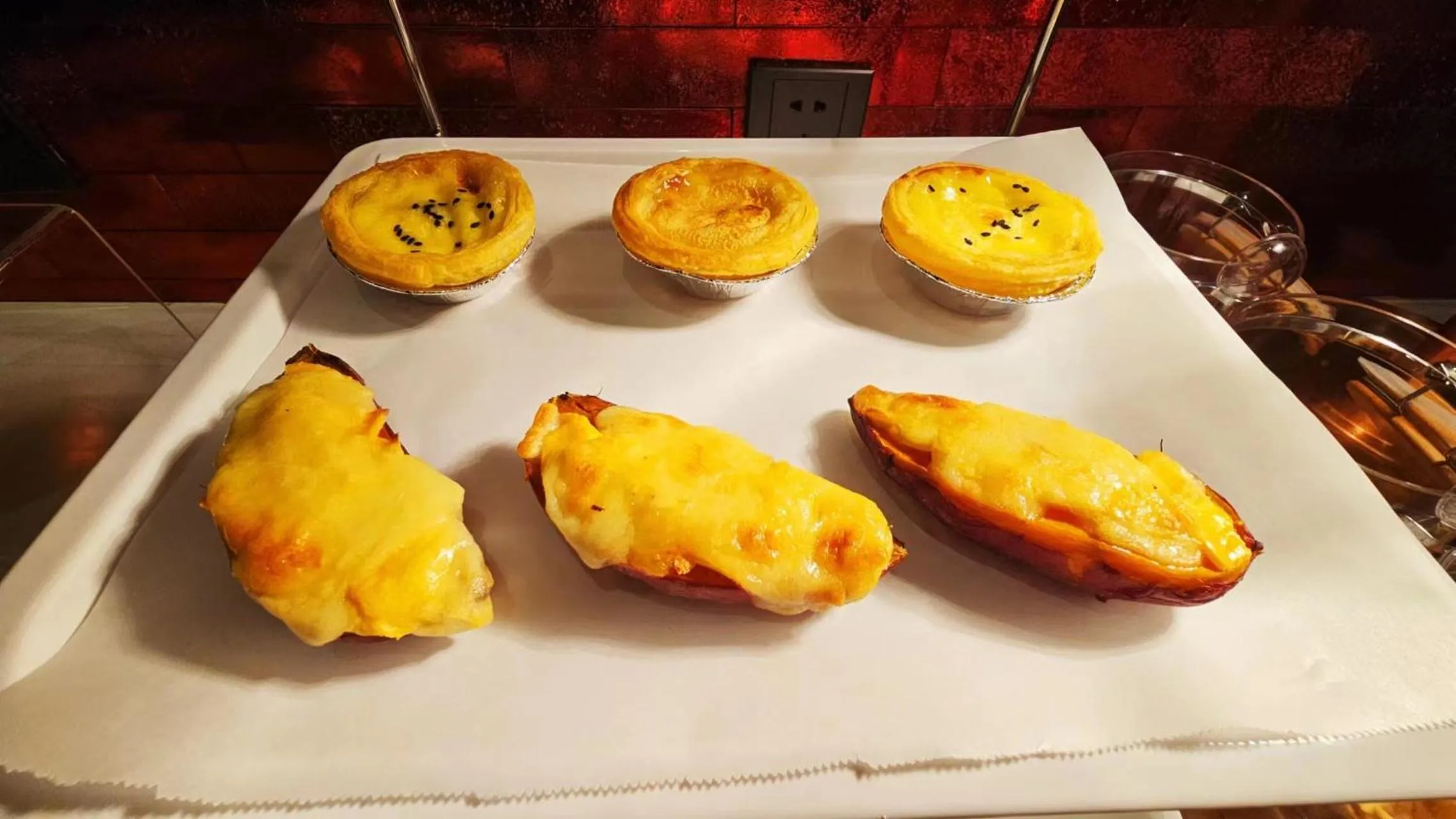 Breakfast in Echarm PLUS International Hotel Zhujiang New Town Wuyangcun Metro Station Branch- Free Deliver Service to Canton Fair Complex During Canton Fair Period