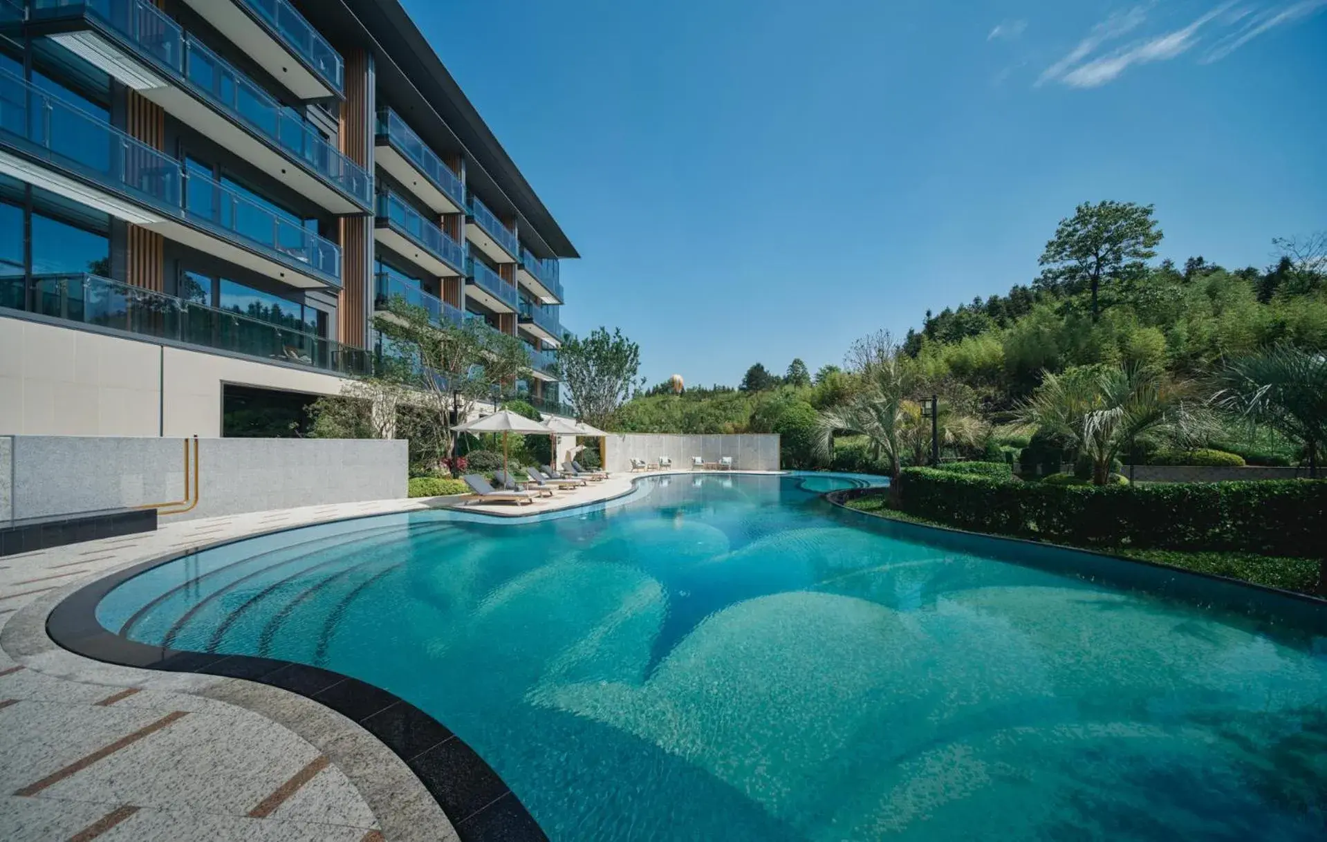 Swimming pool in Hotel Indigo Hangzhou Tianmushan Swimming pool in Hotel Indigo Hangzhou Tianmushan