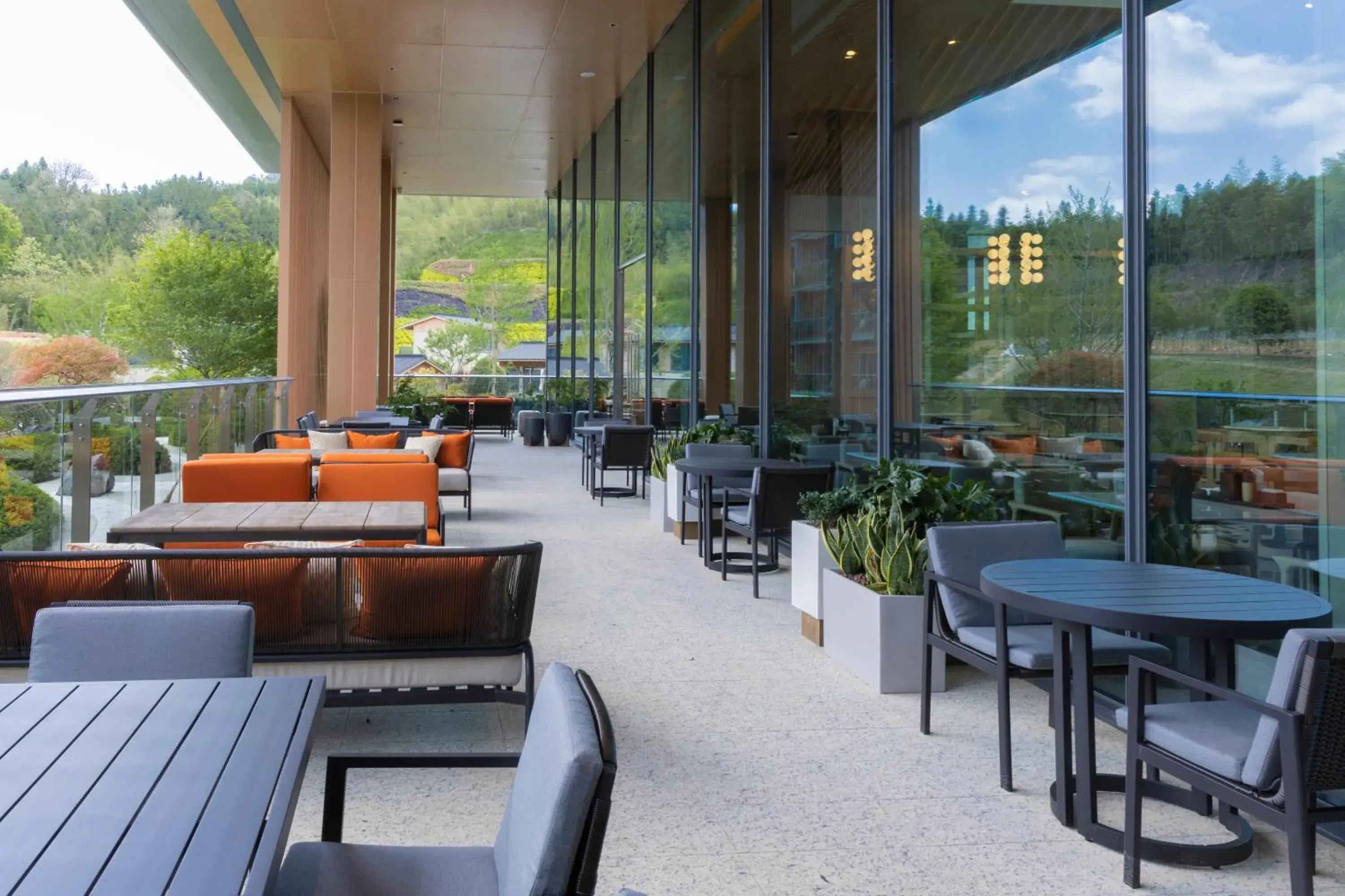 Restaurant/places to eat in Hotel Indigo Hangzhou Tianmushan Restaurant/places to eat in Hotel Indigo Hangzhou Tianmushan