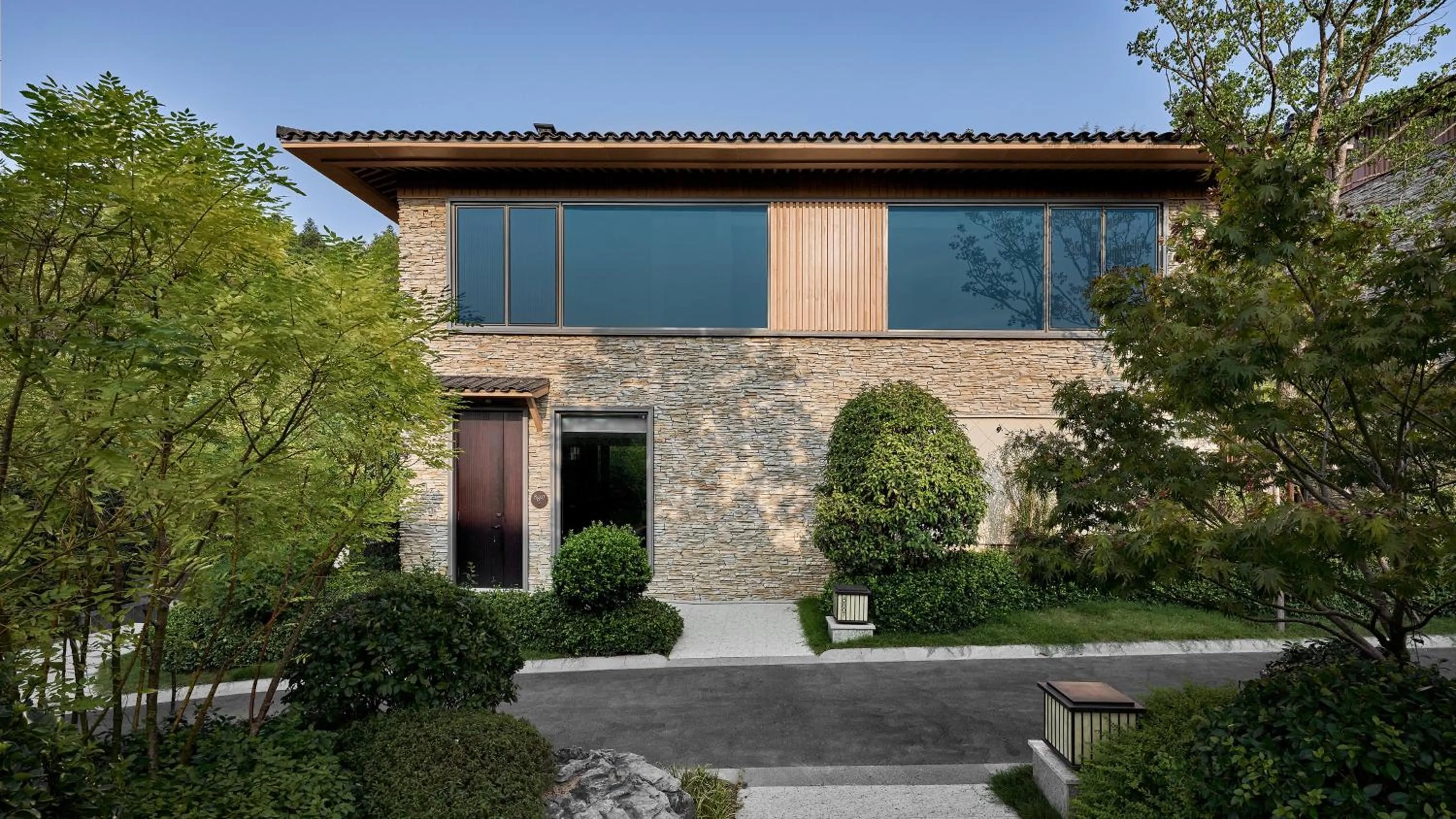 Photo of the whole room in Hotel Indigo Hangzhou Tianmushan