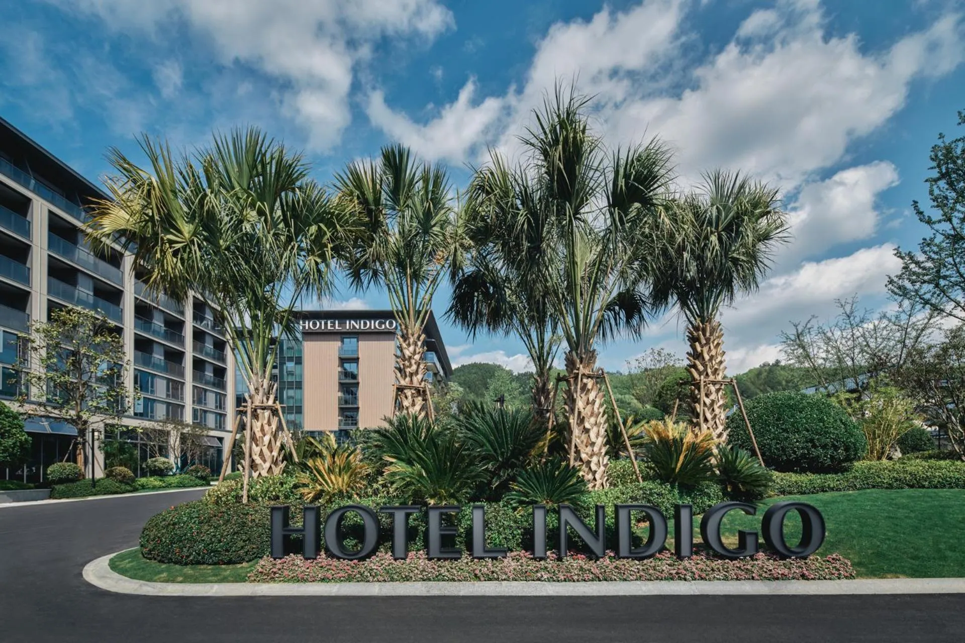 Property building in Hotel Indigo Hangzhou Tianmushan