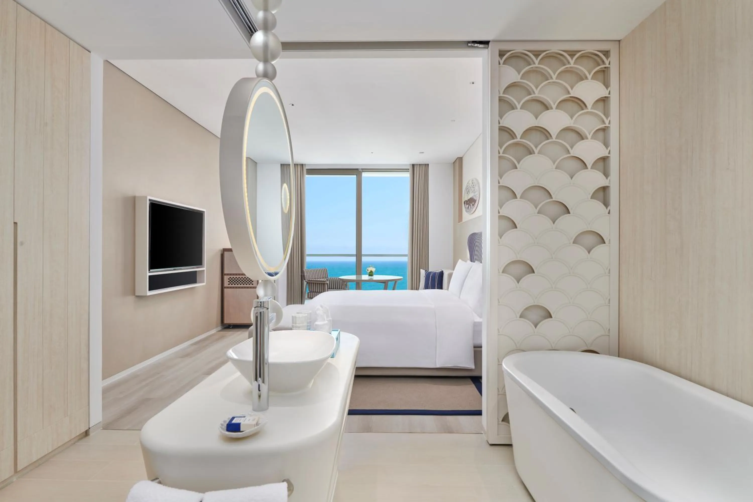 Property building, Bed in The Mermoon Resort Hainan Tufu Bay, Tapestry By Hilton