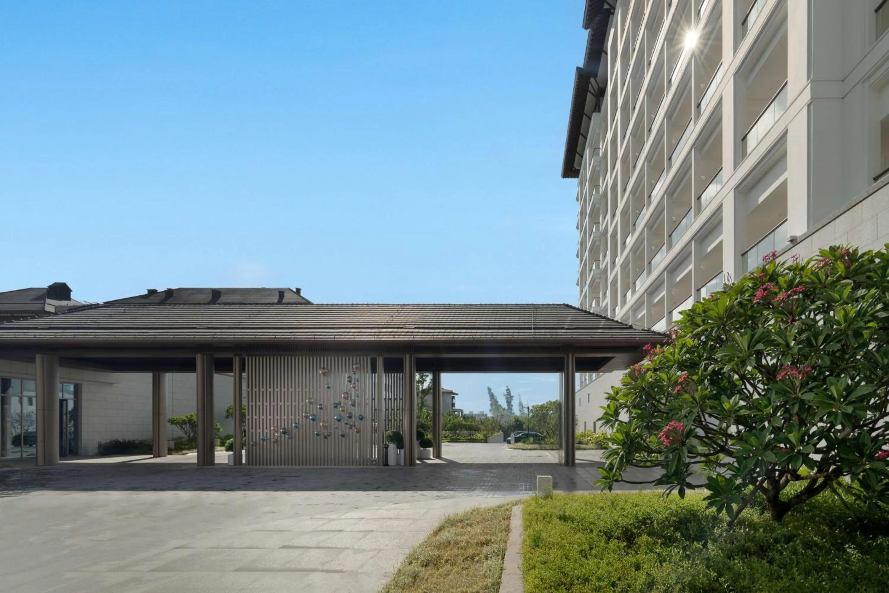 Property building in The Mermoon Resort Hainan Tufu Bay, Tapestry By Hilton