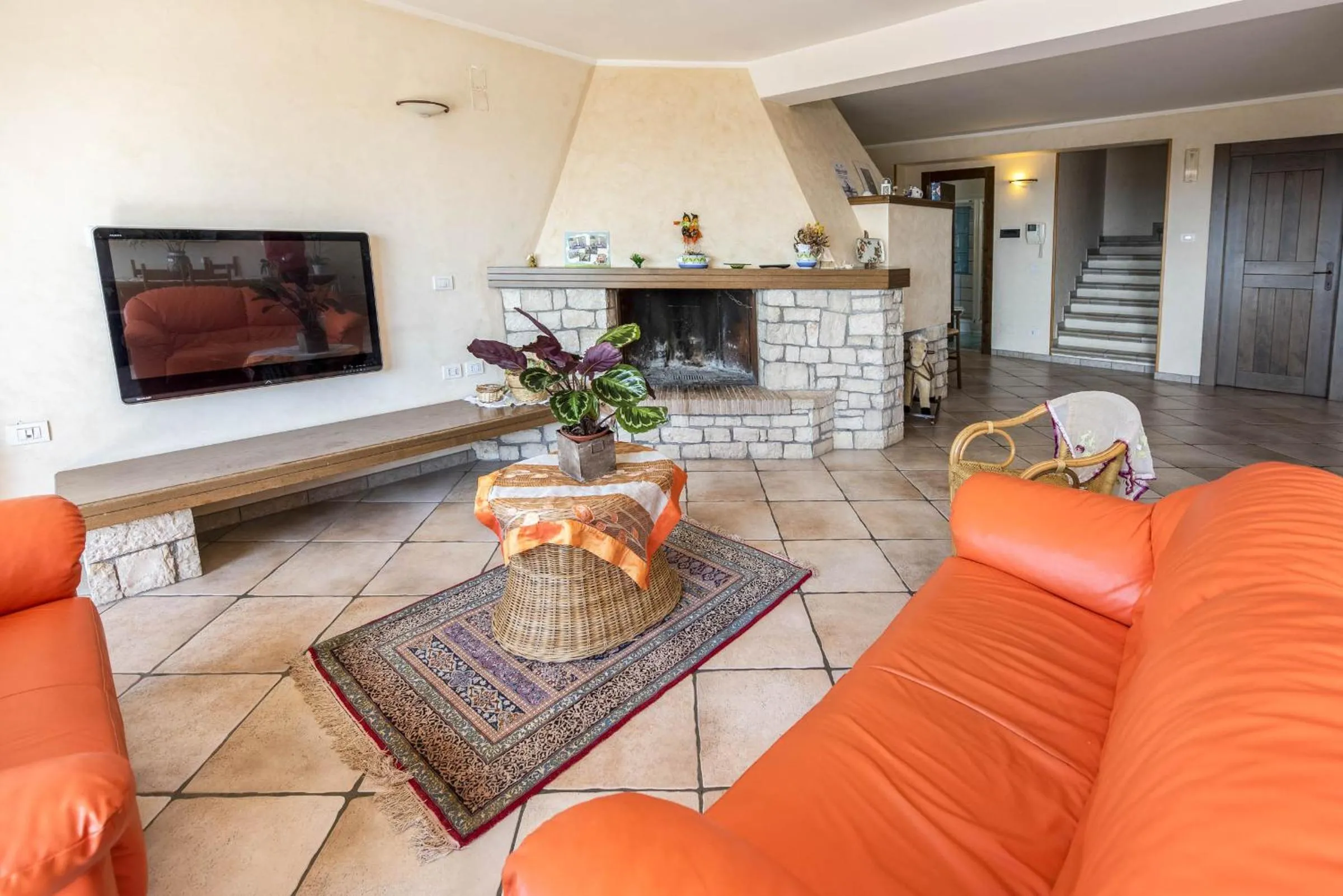 Communal lounge/ TV room in Villa Patrizia