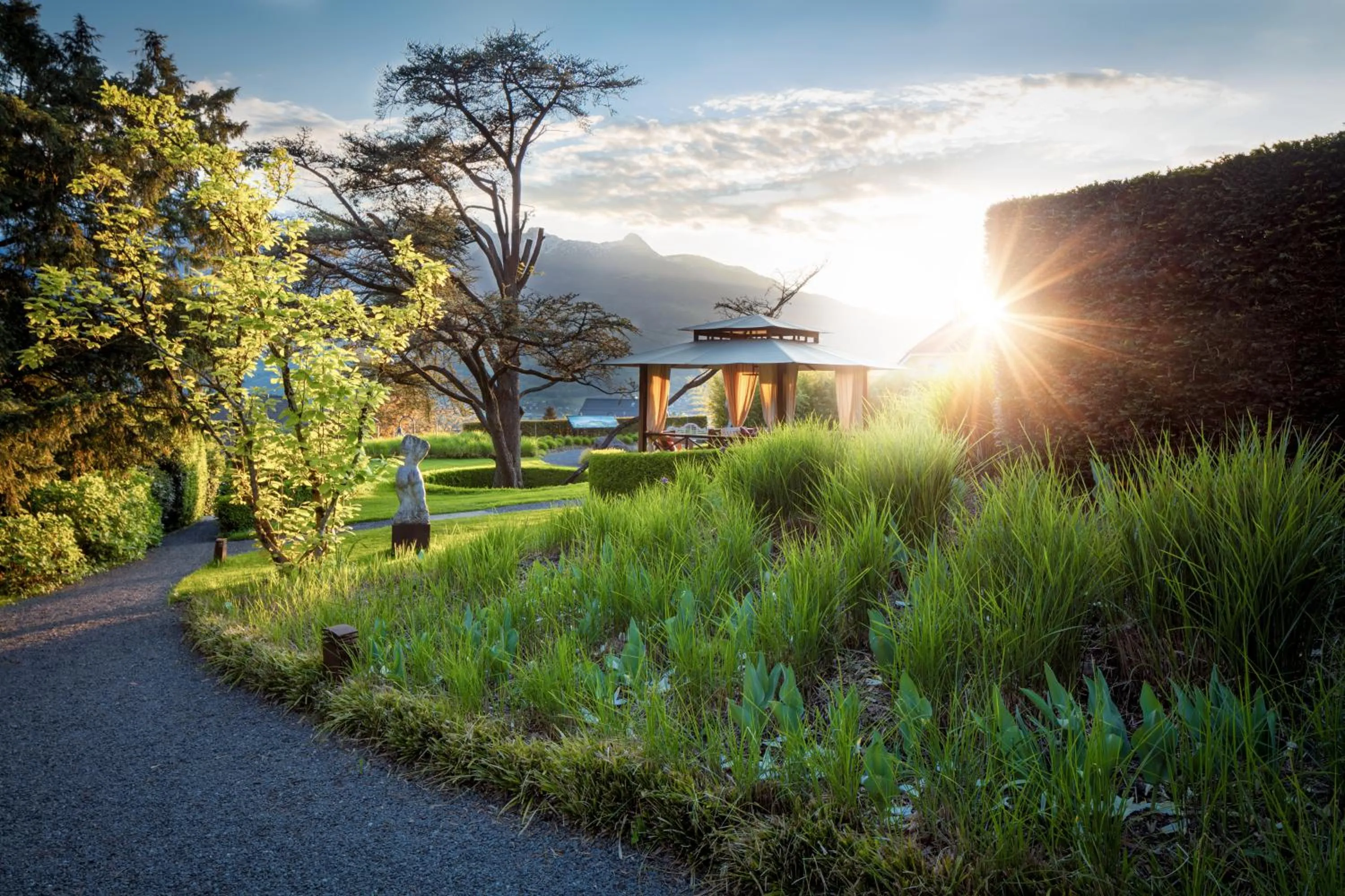 Garden in Park Hotel Sonnenhof - Relais & Châteaux
