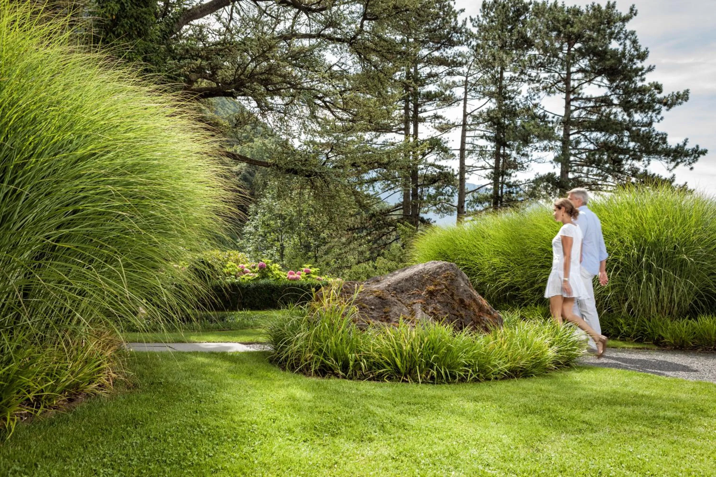 Garden in Park Hotel Sonnenhof - Relais & Châteaux
