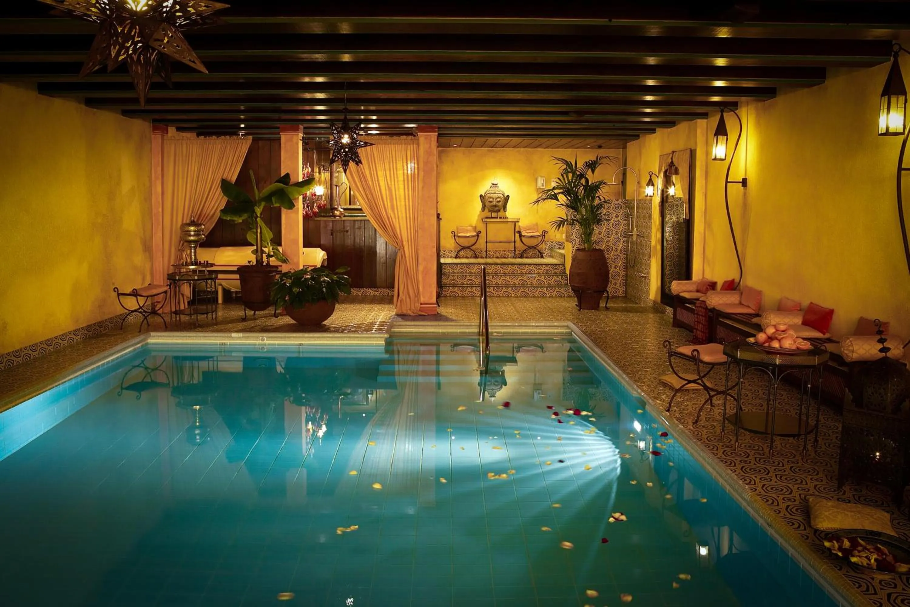 Pool view in Park Hotel Sonnenhof - Relais & Châteaux