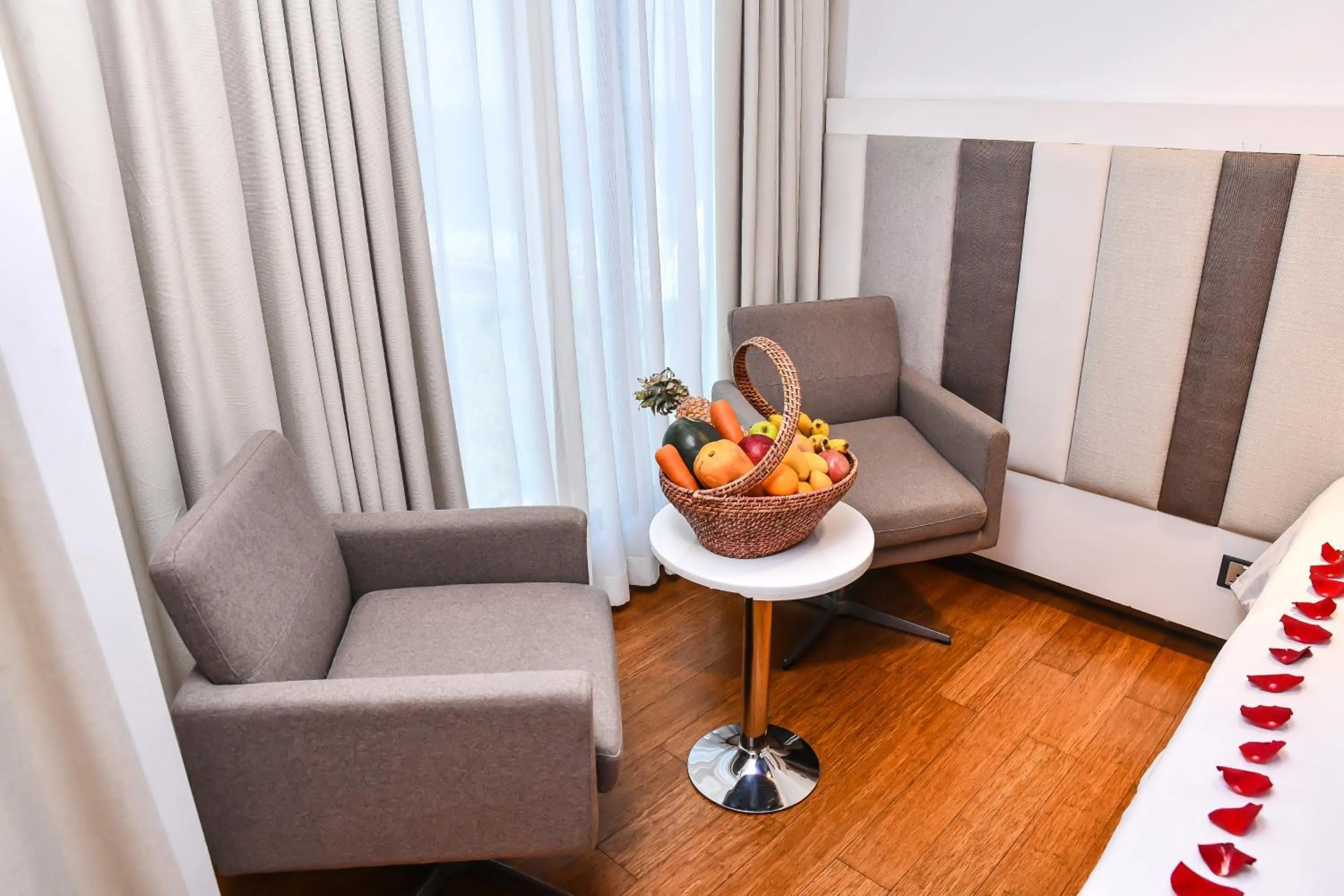 Seating area in Beehive Premier