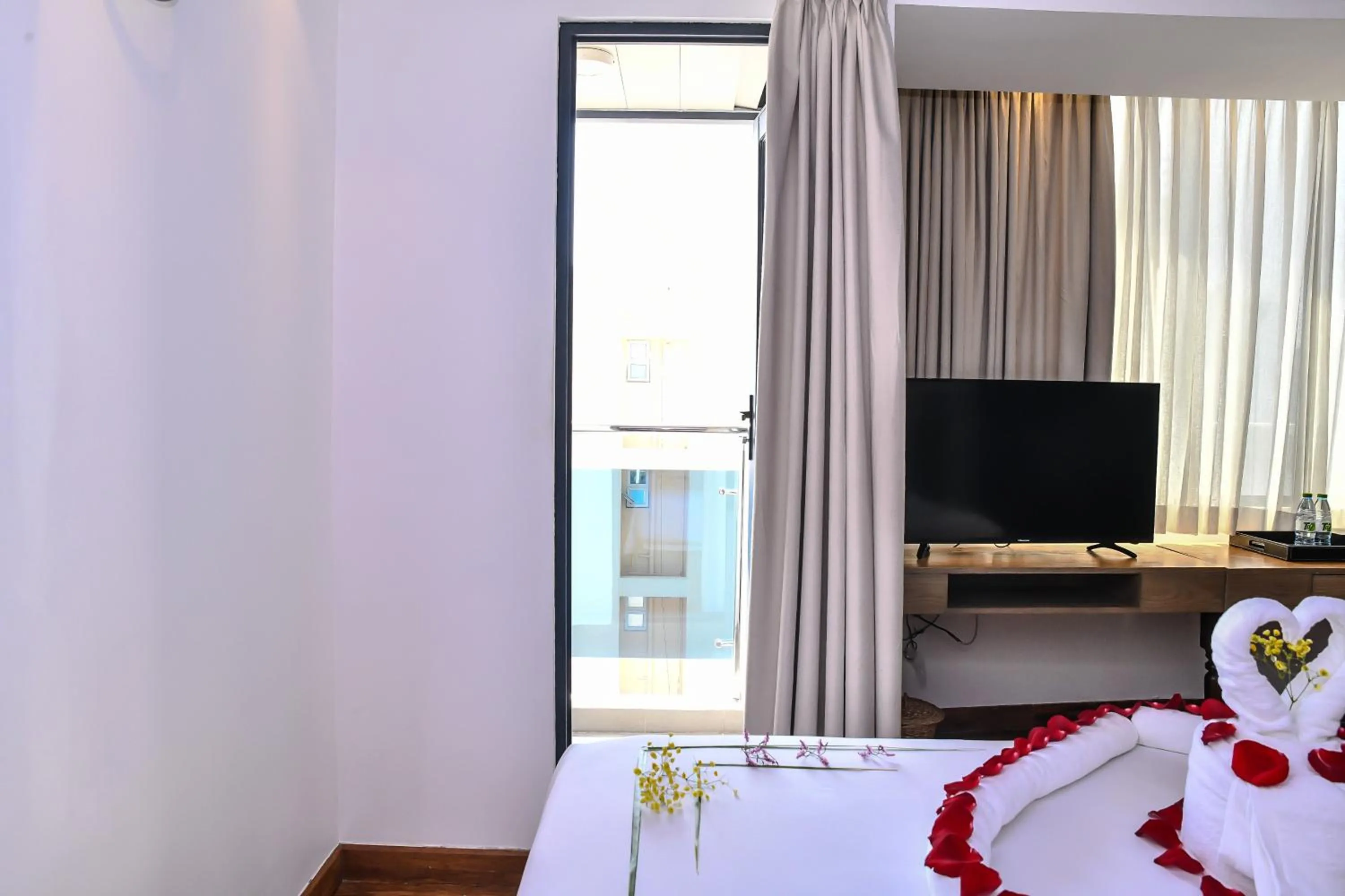 Balcony/Terrace, Bed in Beehive Premier