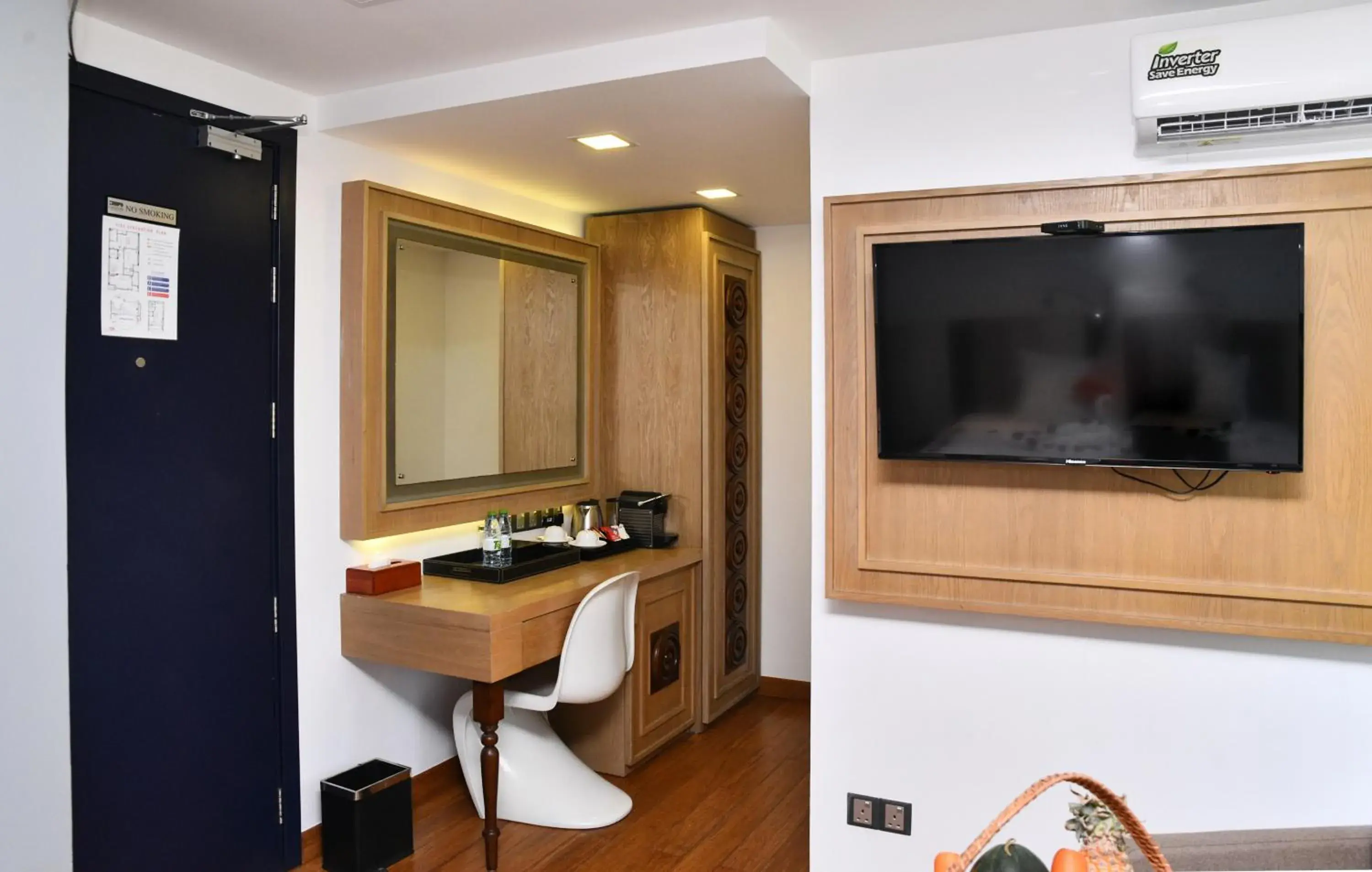 Deluxe Double Room with Balcony & Sea View (Free Return Airport Transfer and 10% off on Food & Beverage) - single occupancy in Beehive Premier Deluxe Double Room with Balcony & Sea View (Free Return Airport Transfer and 10% off on Food & Beverage) - single occupancy in Beehive Premier