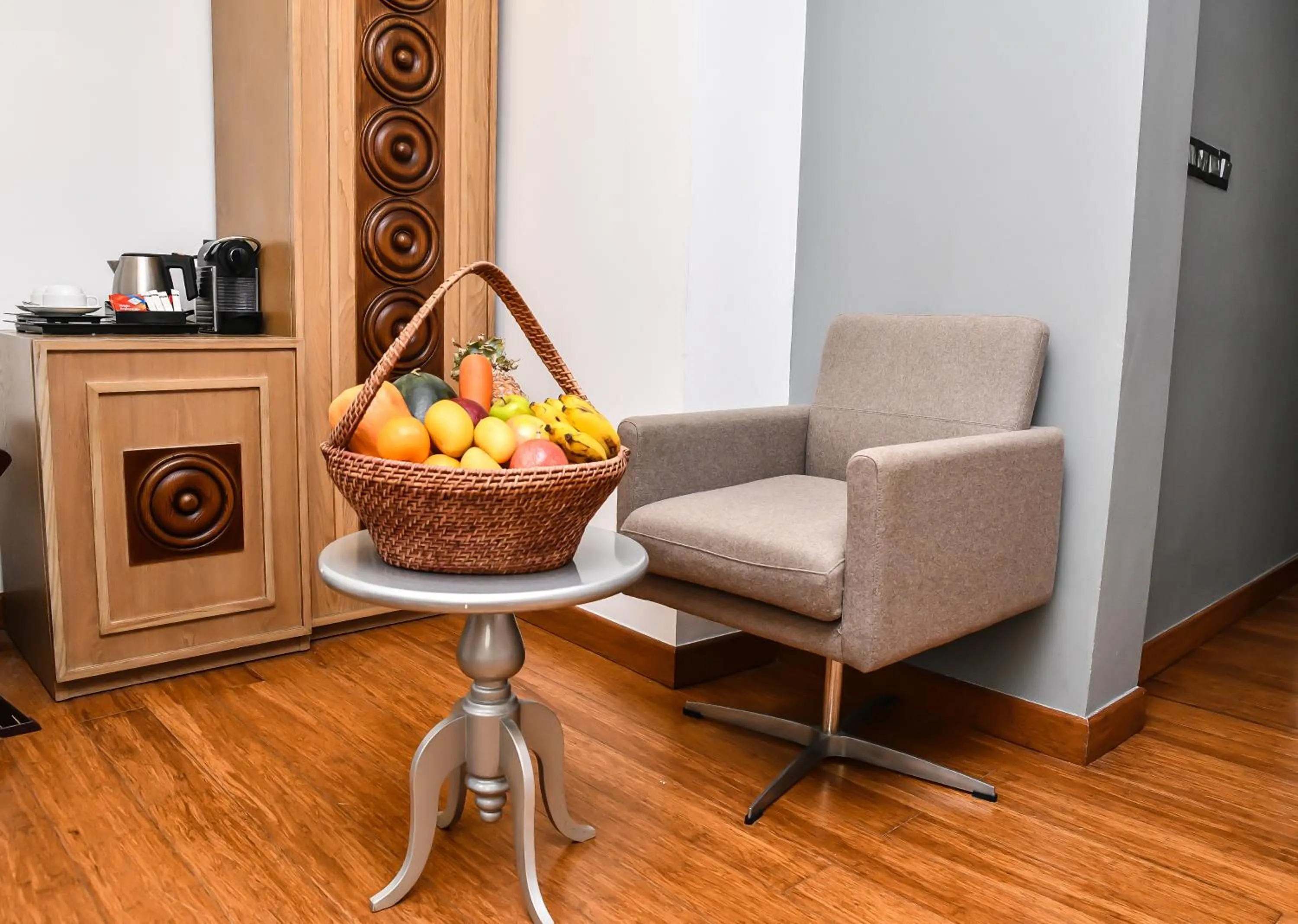 Seating area in Beehive Premier