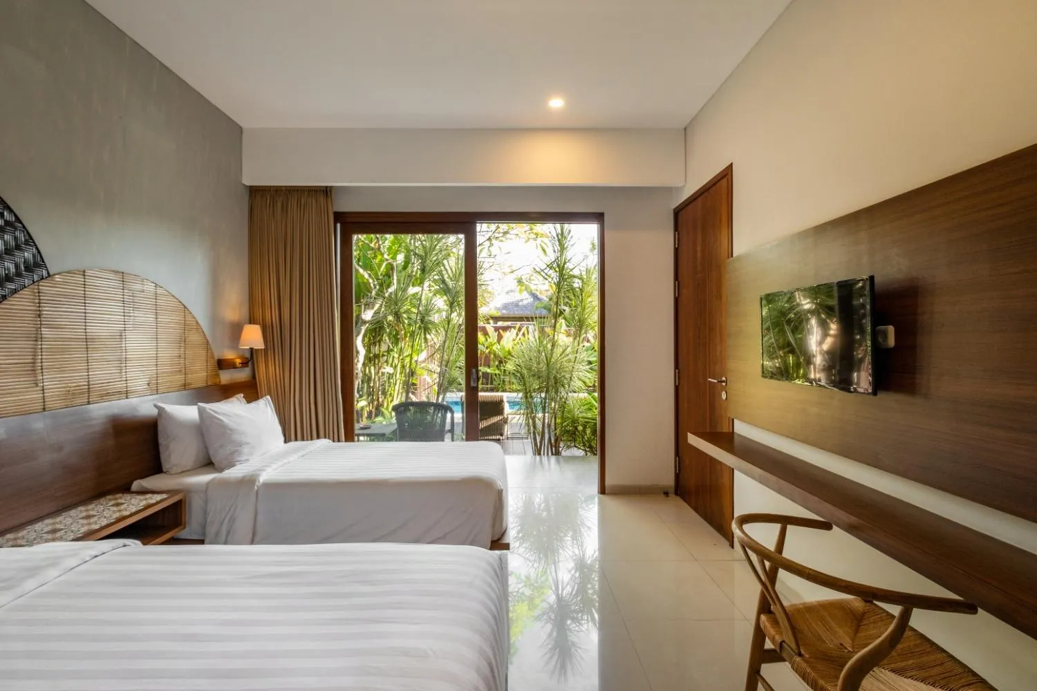 Bedroom, Bed in Cove Tevana