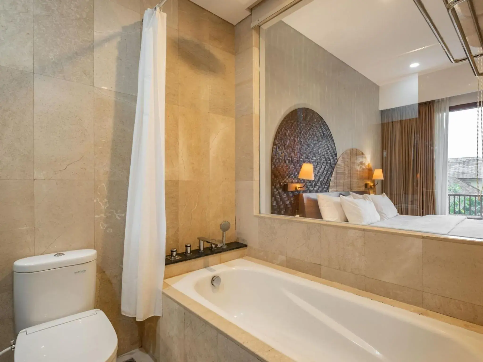 Toilet in Cove Tevana Toilet in Cove Tevana