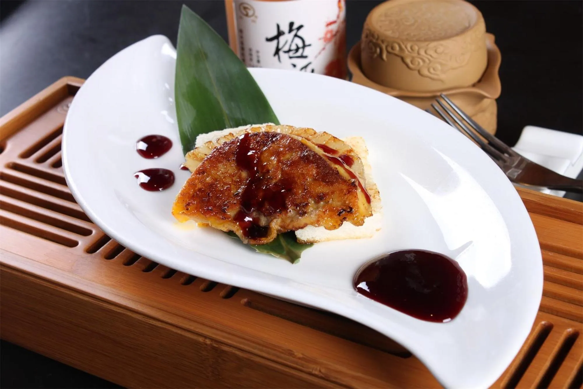 Restaurant/places to eat in Peony Hotel