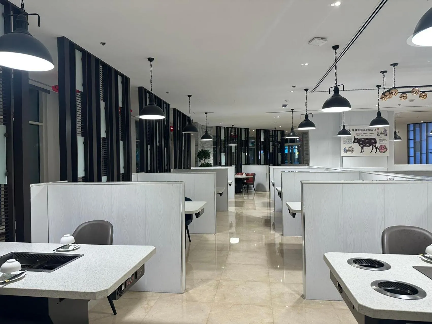 Restaurant/places to eat in Peony Hotel