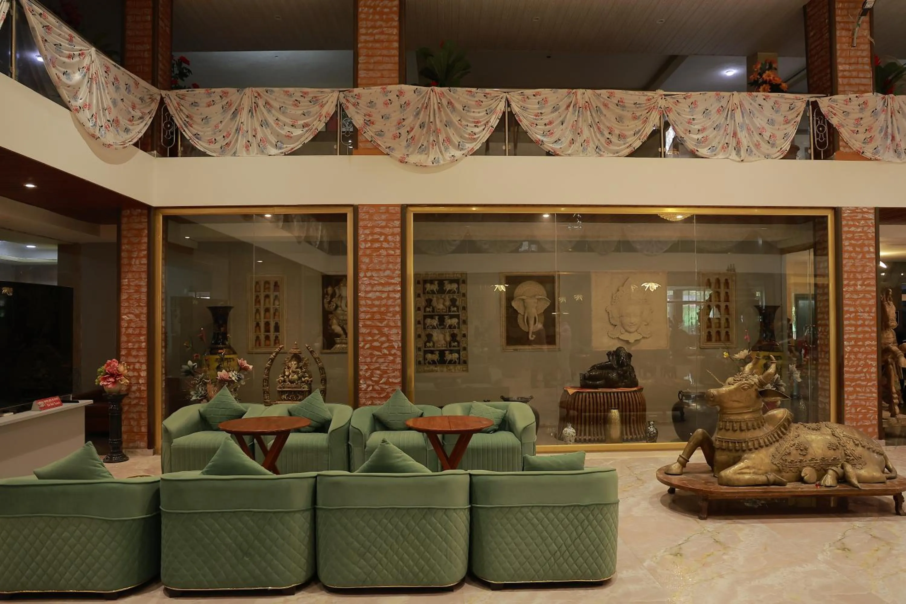 Lobby or reception in Hotel Sai Palkhi Niwara