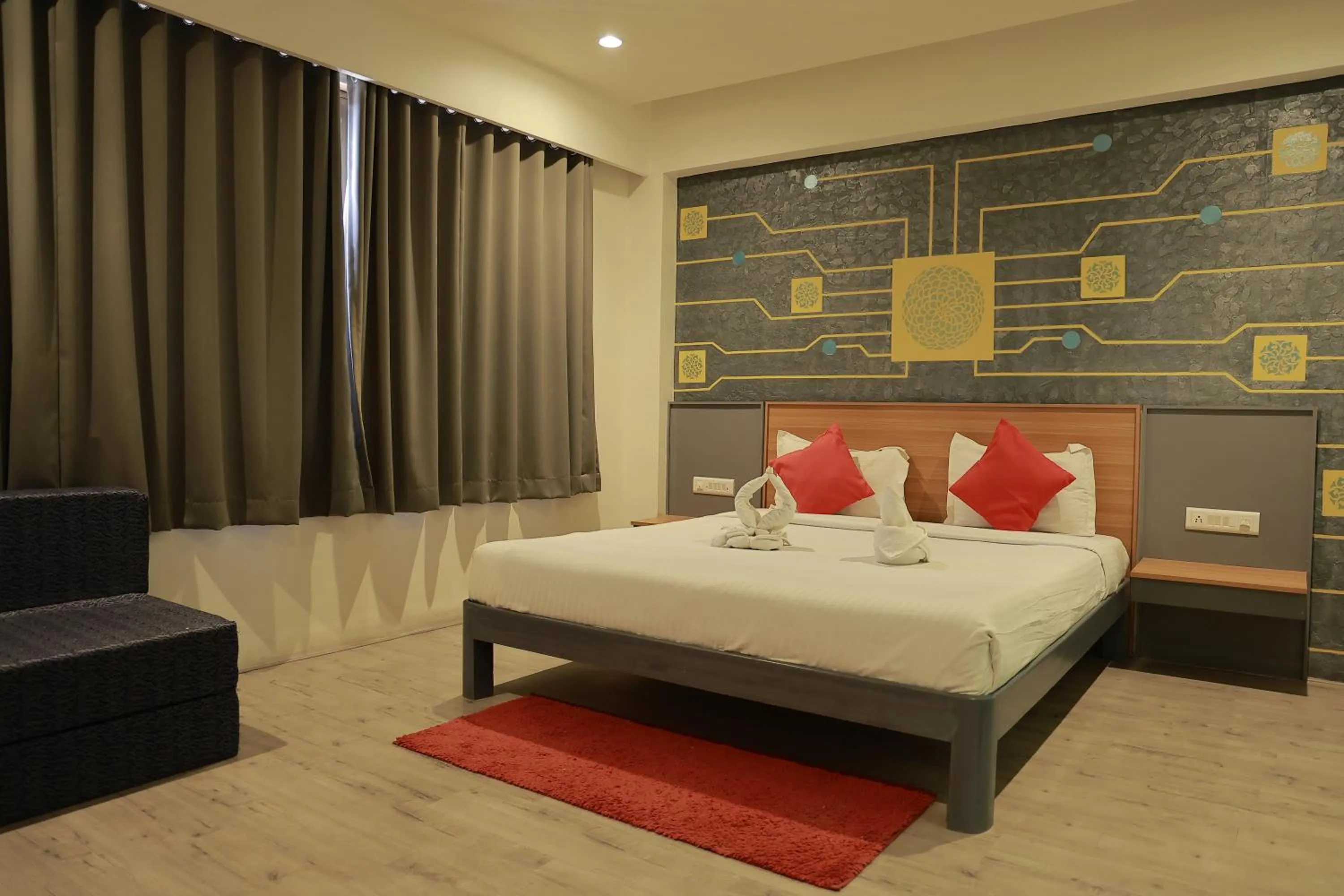 Bedroom, Bed in Hotel Sai Palkhi Niwara