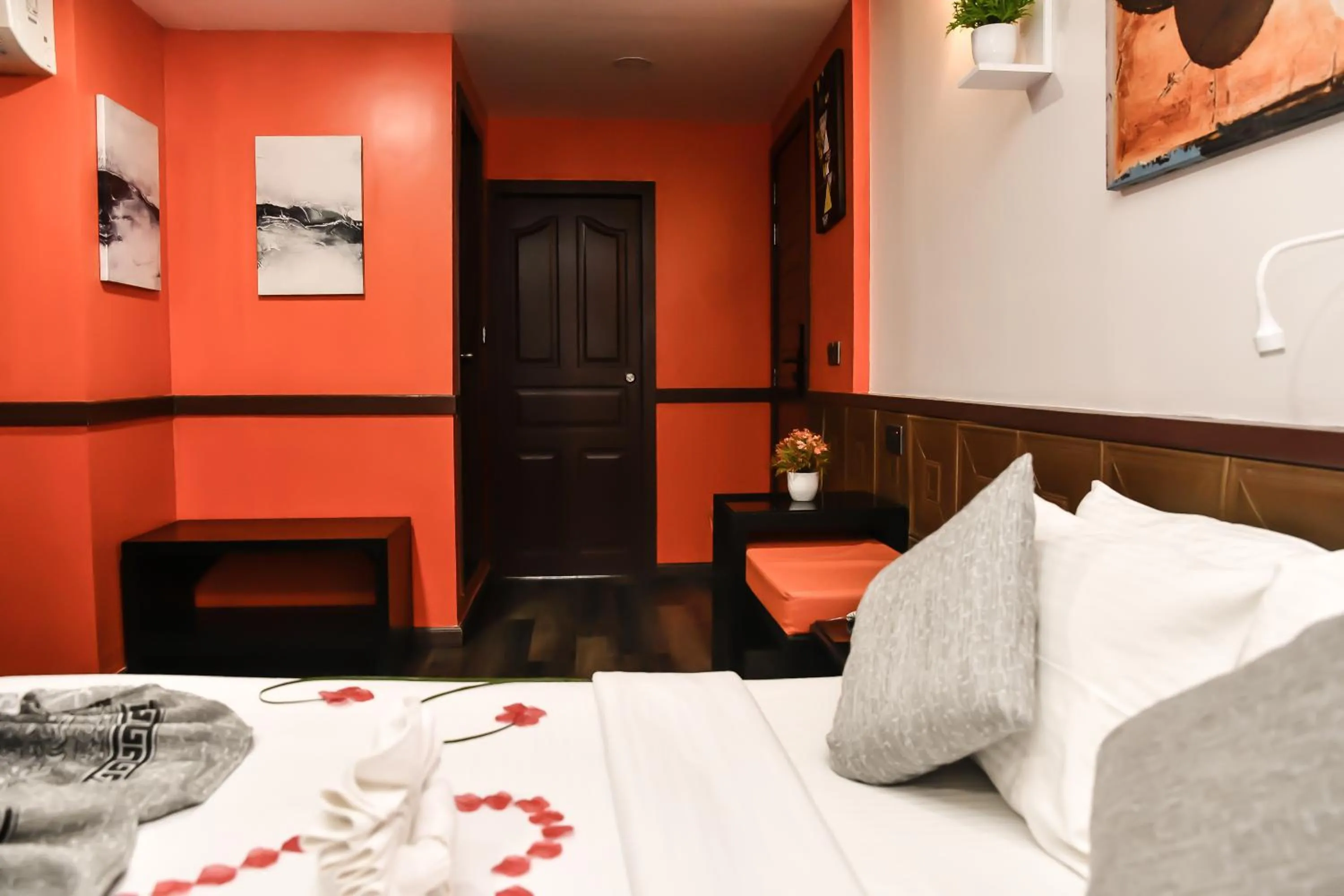 Bedroom, Bed in The Hive Beach