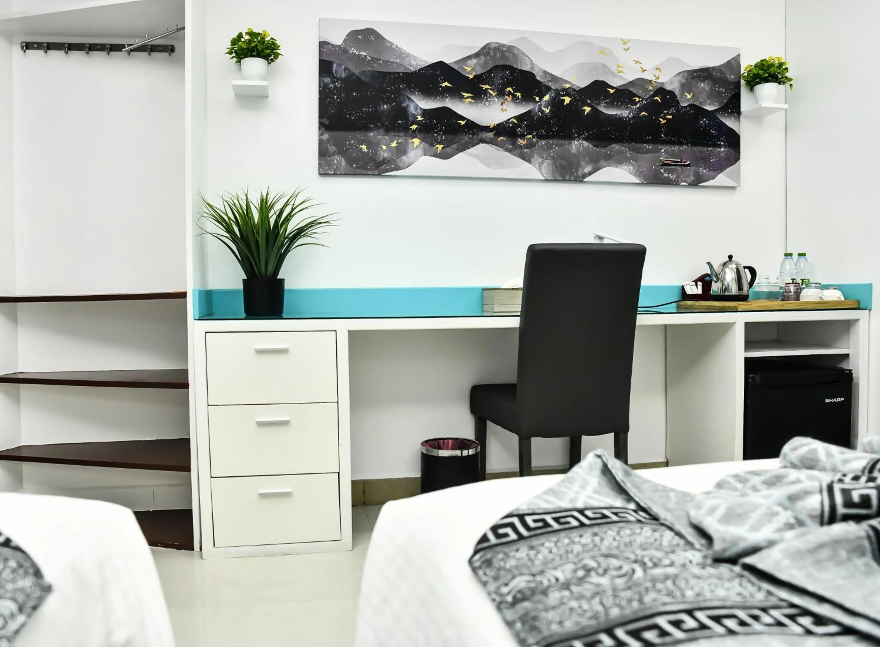 Coffee/tea facilities, Bed in The Hive Beach