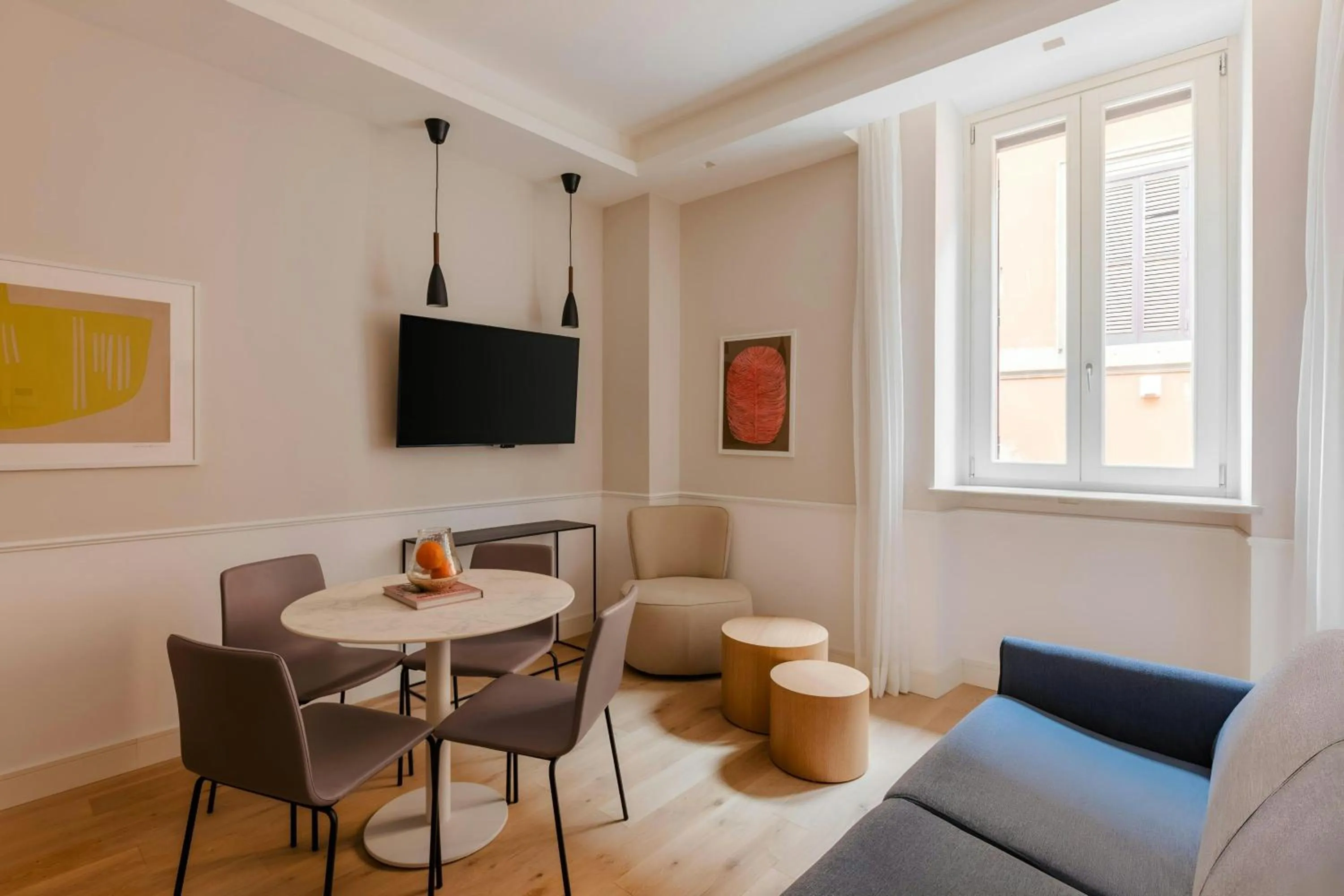 Living room in Sonder by Marriott Bonvoy Antinoo Apartments Piazza del Parlamento