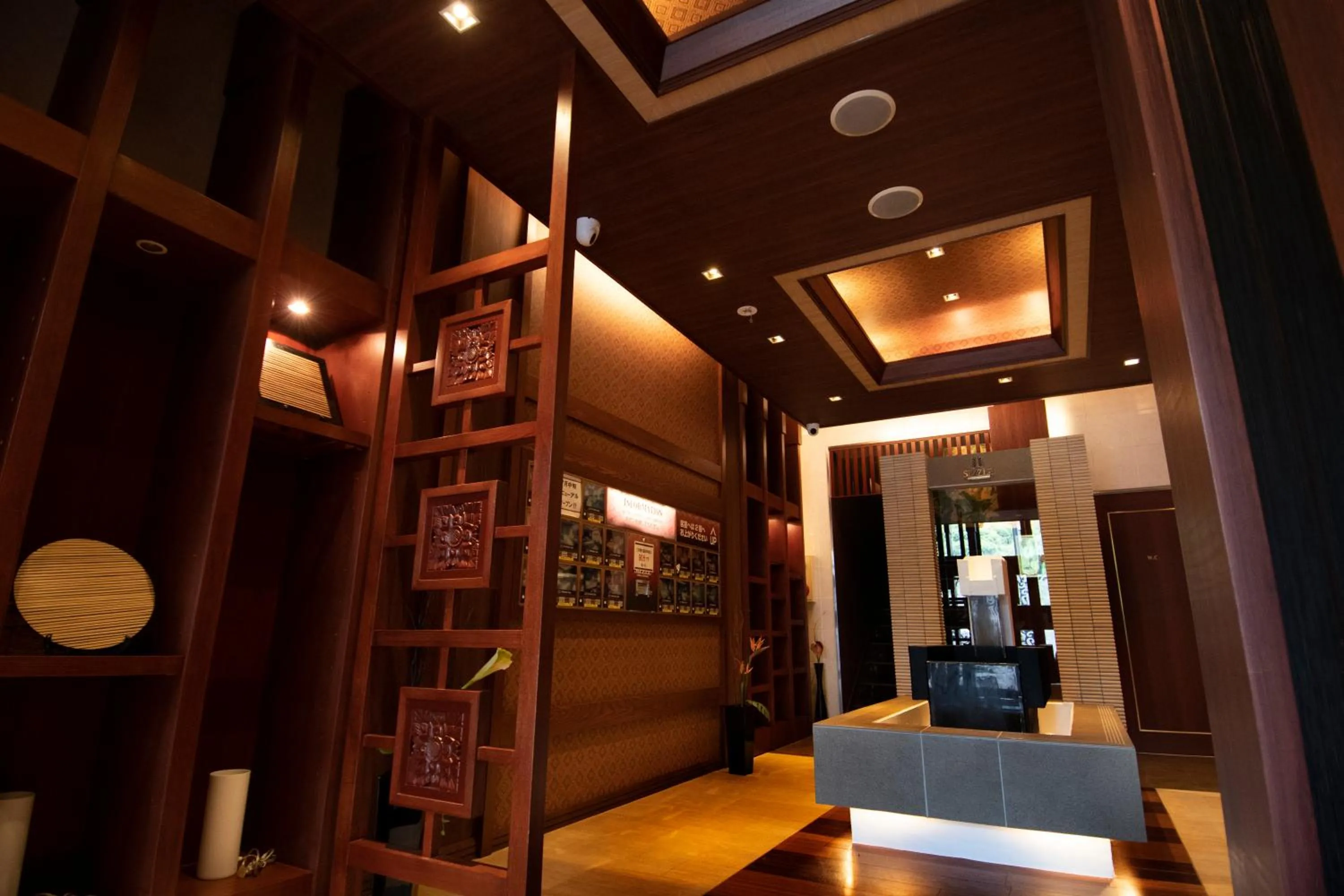 HOTEL ZERO