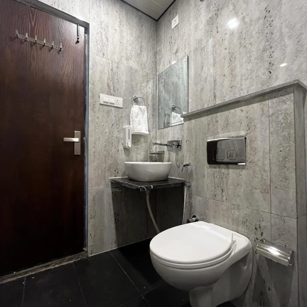 Bathroom in HOG - House of Gypsy