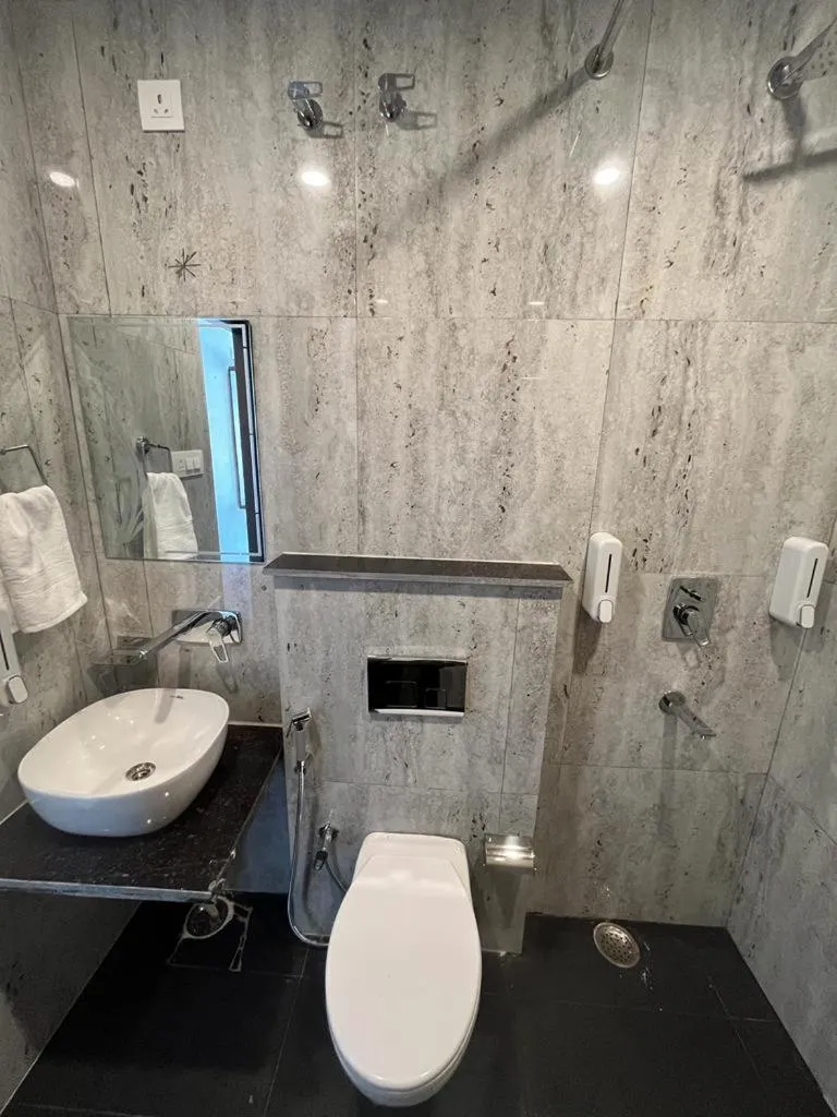 Shower in HOG - House of Gypsy