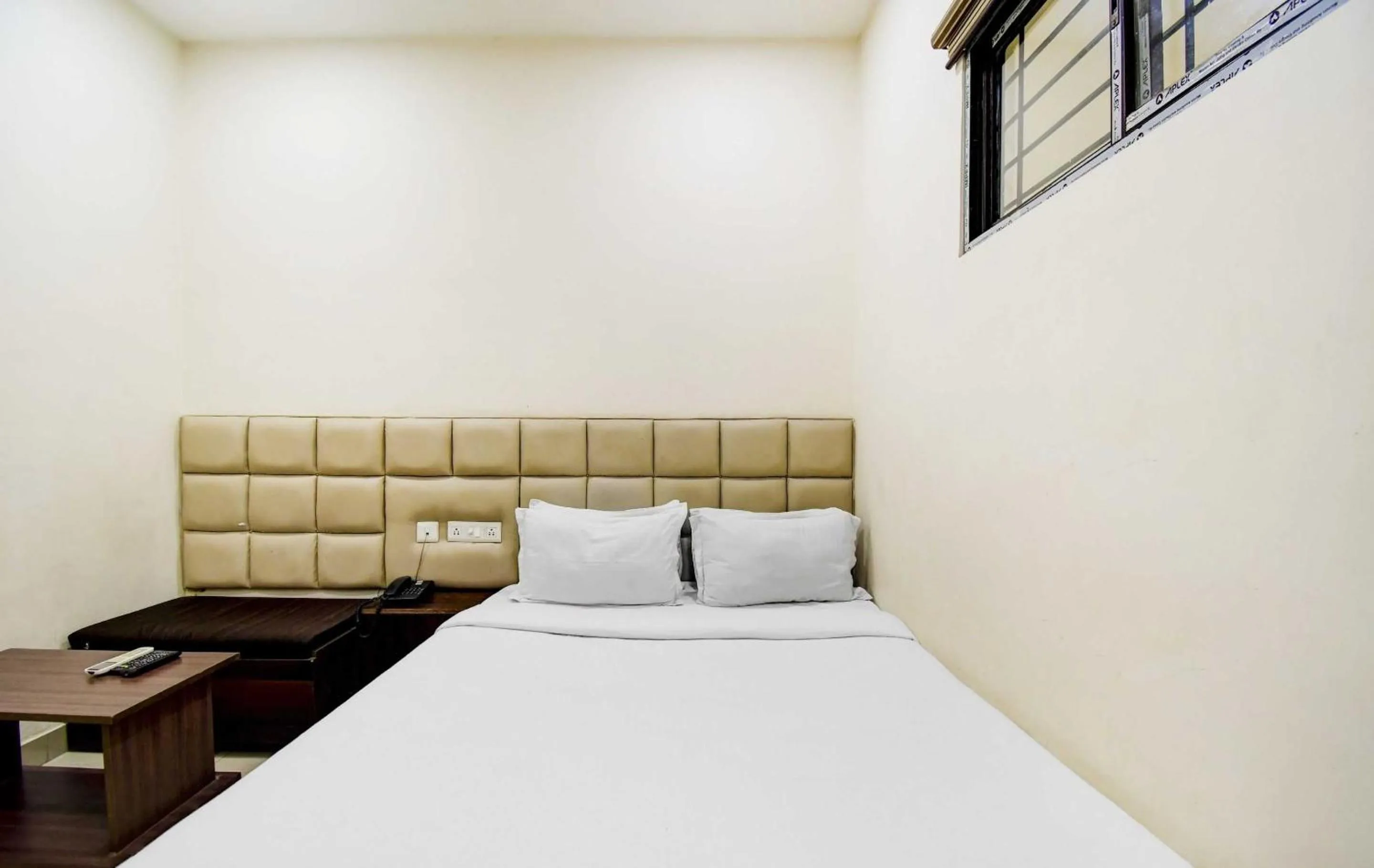 Bedroom, Bed in Hotel O Kyd Guest House