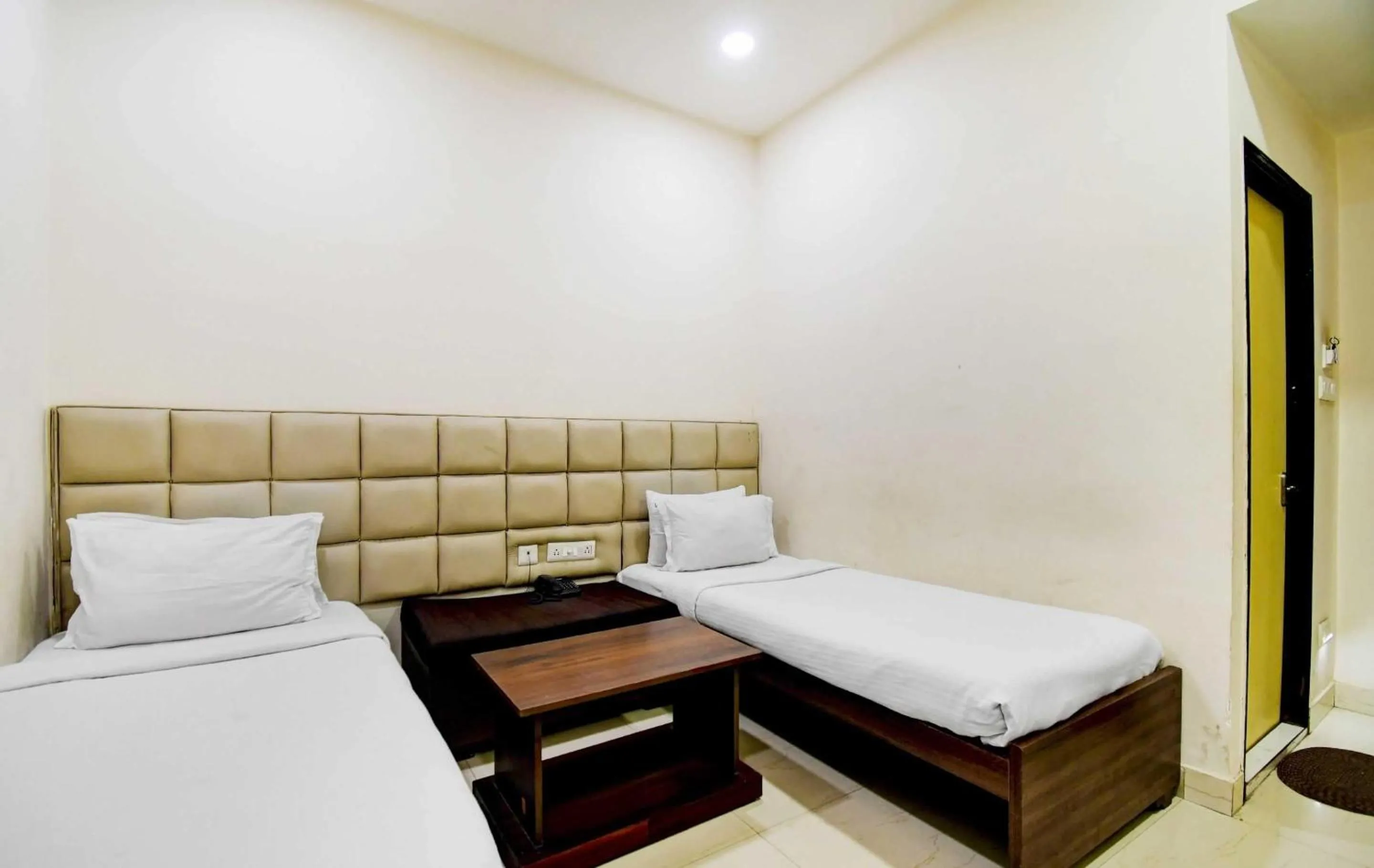 Bedroom, Bed in Hotel O Kyd Guest House