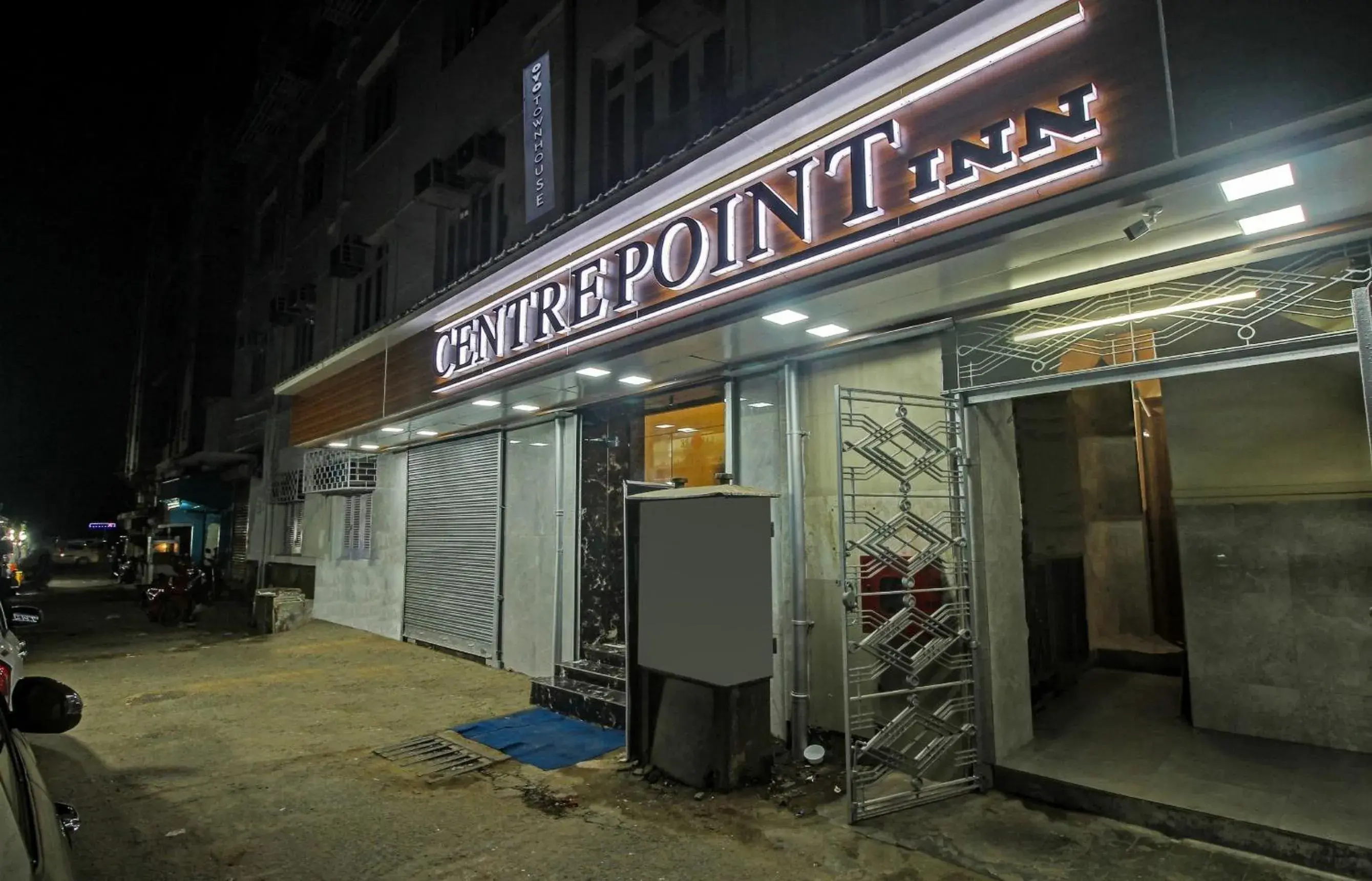 Facade/entrance in Townhouse Centre Point Inn Near Esplanade Metro Station Facade/entrance in Townhouse Centre Point Inn Near Esplanade Metro Station