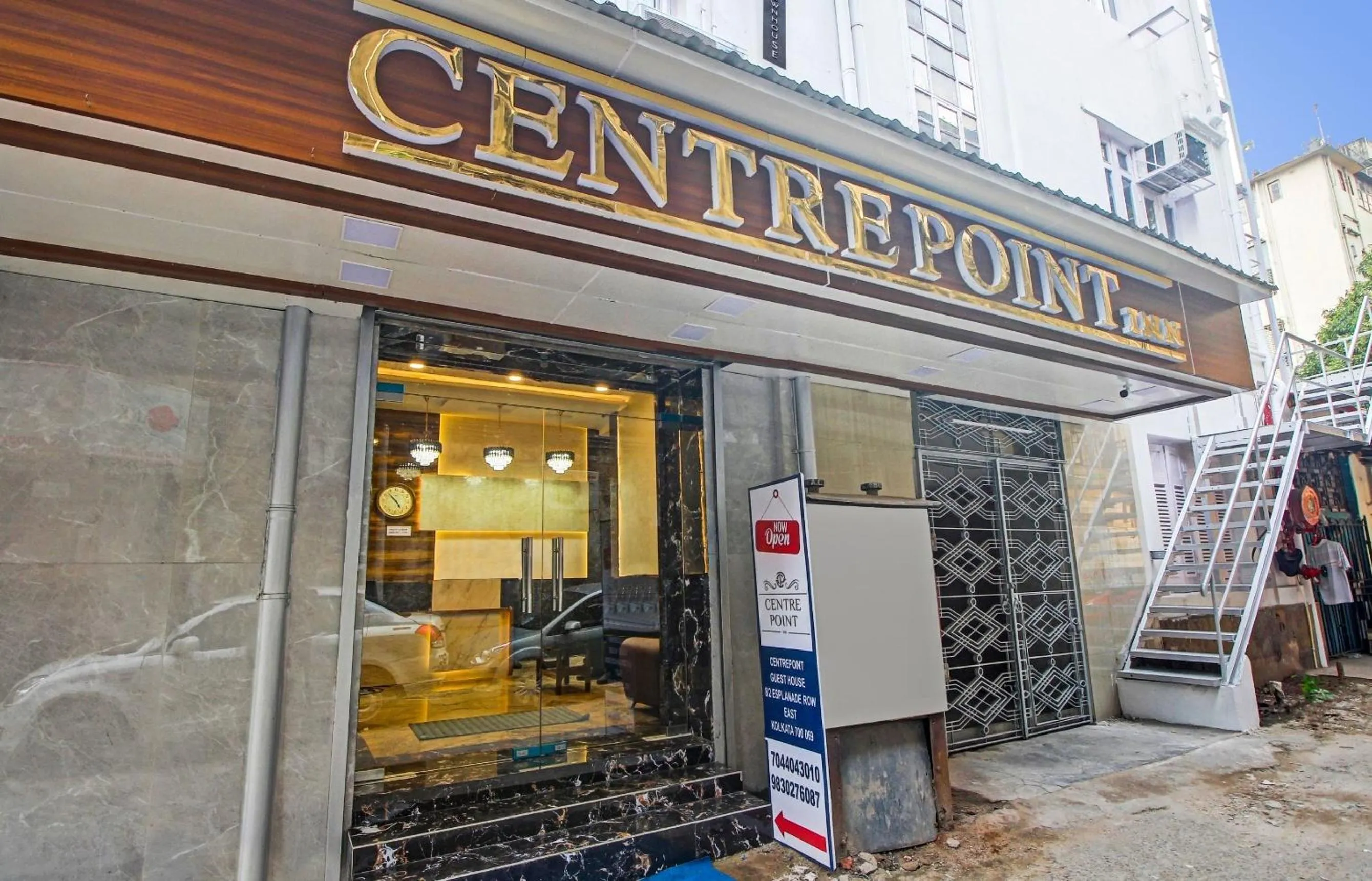 Facade/entrance in Super Townhouse Centre Point Inn Near Esplanade Metro Station