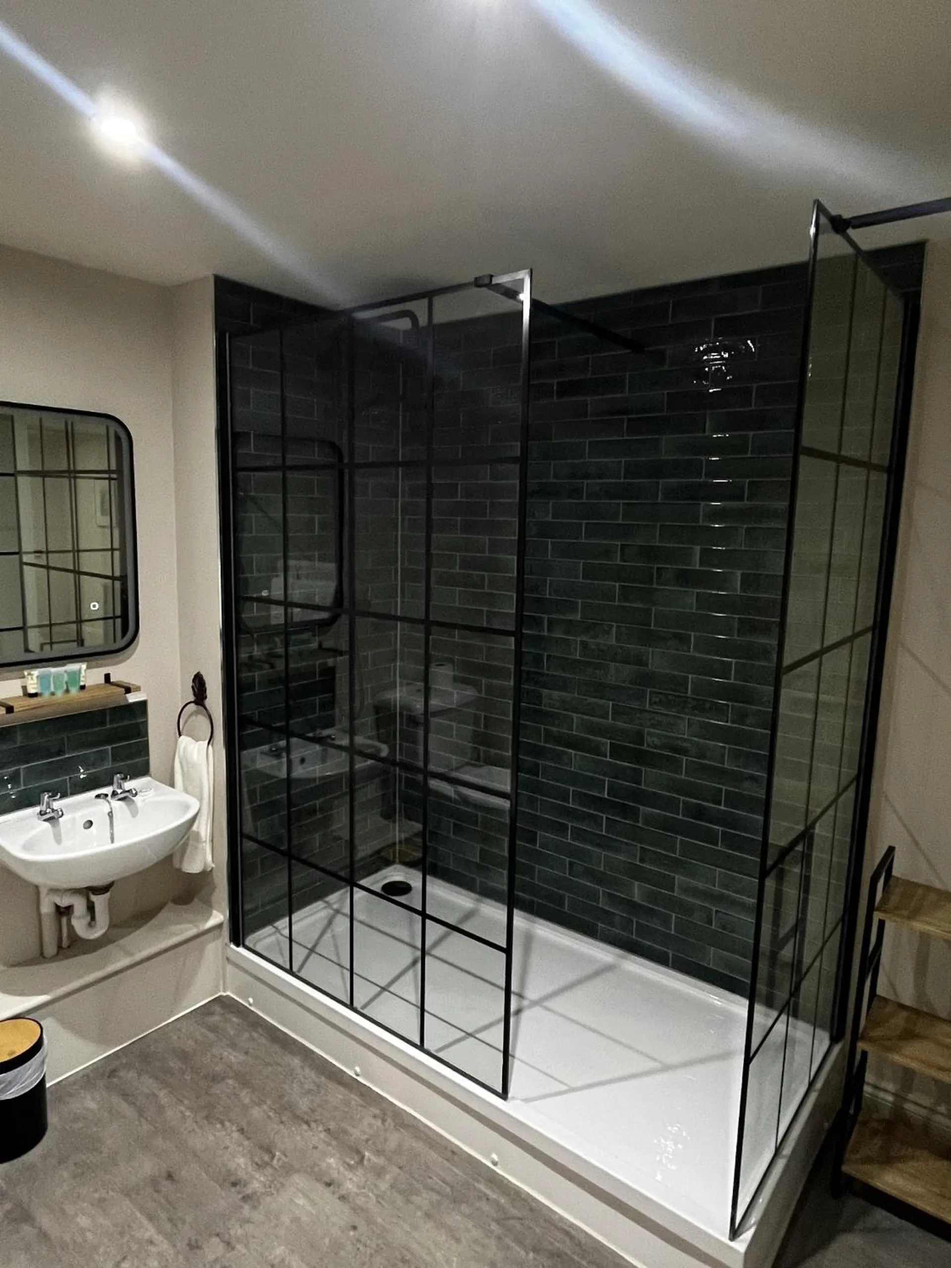 Bathroom in The Talbot Inn