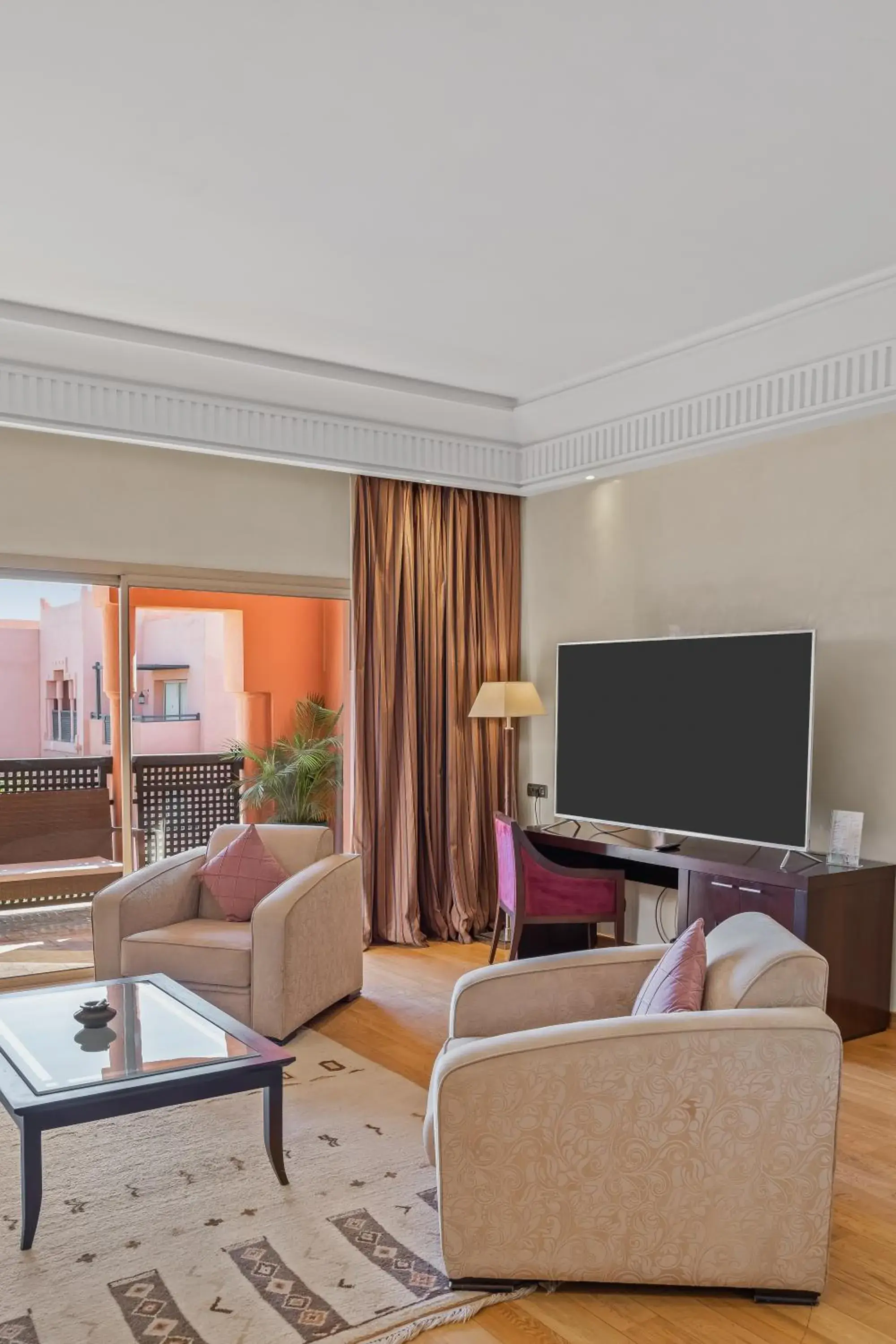 Property building in Kenzi Menara Palace & Resort Property building in Kenzi Menara Palace & Resort