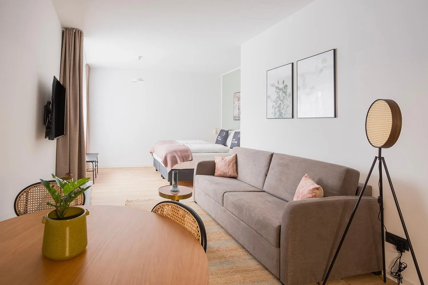 Bed in Limehome Villach Hauptplatz