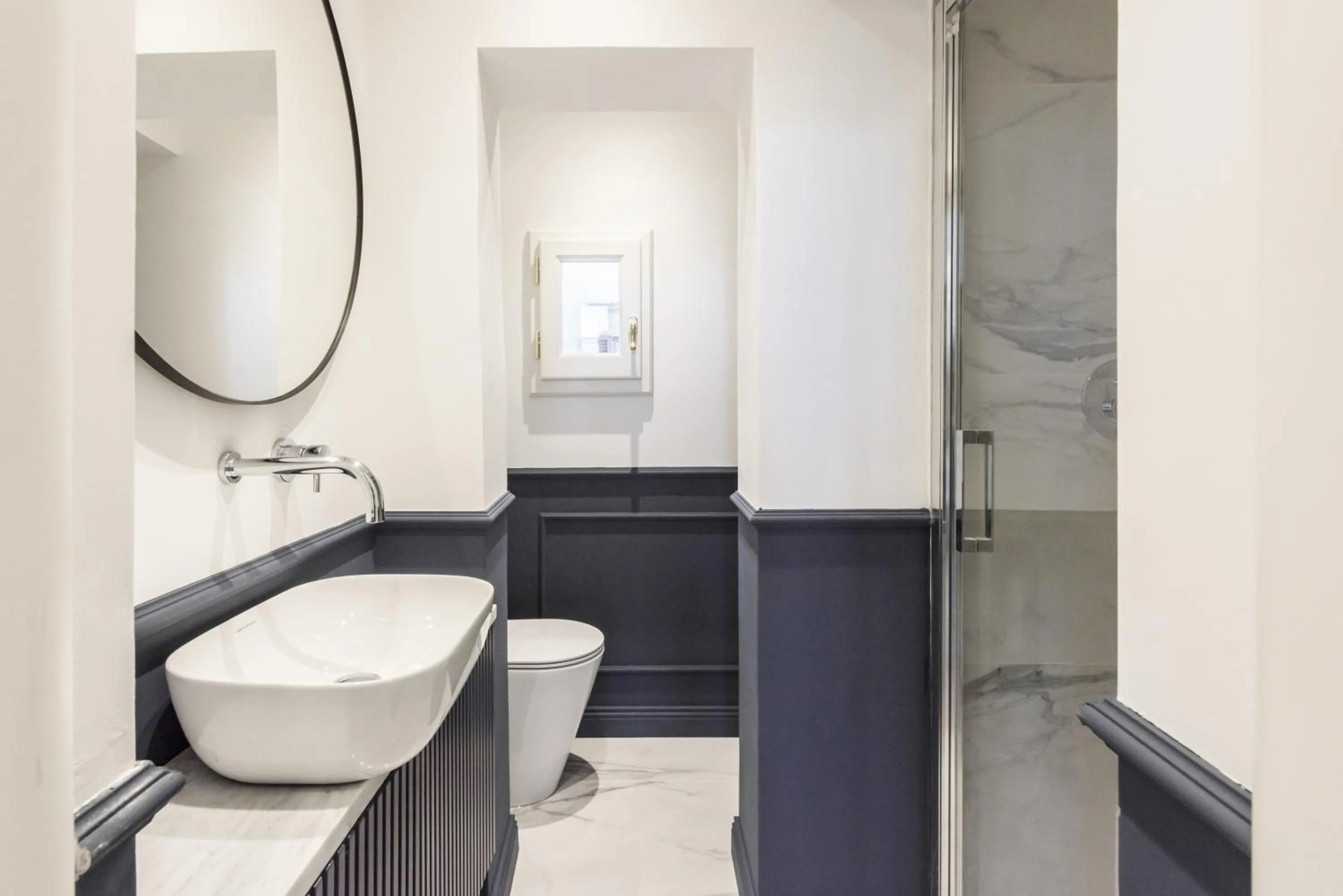 Shower in Luxury San Niccolò by Mmega